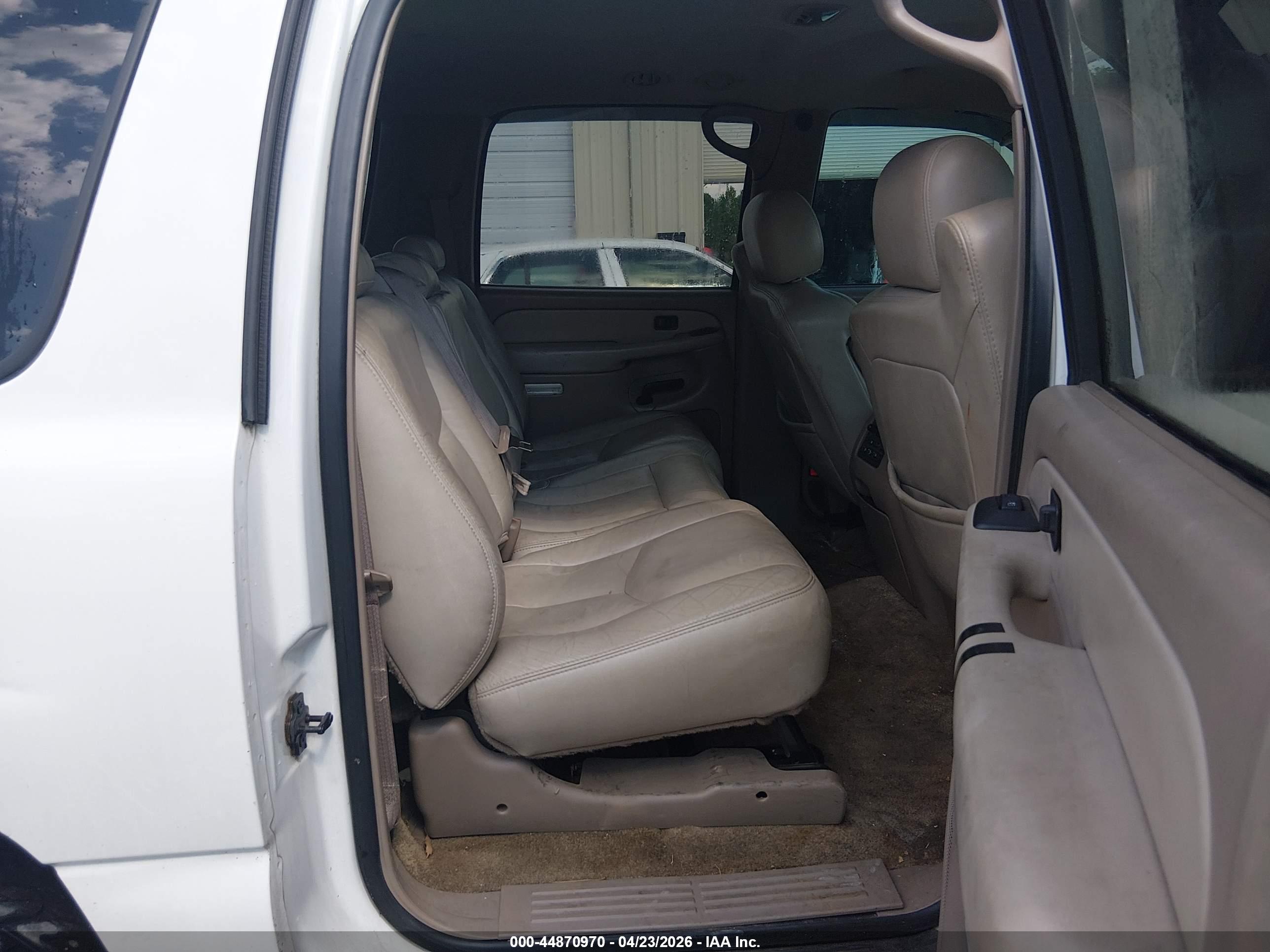 GMC YUKON image 8