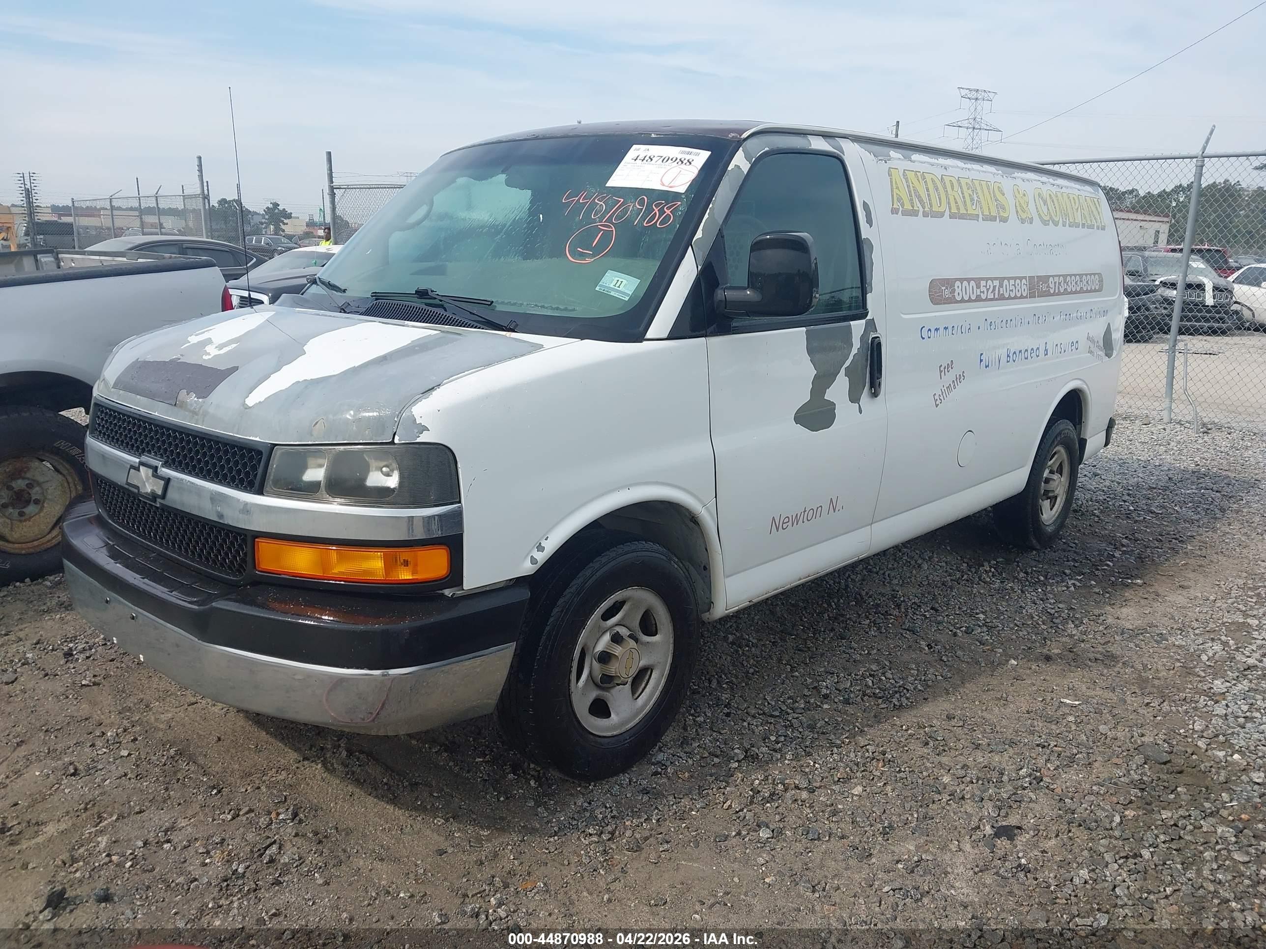 CHEVROLET EXPRESS image 2