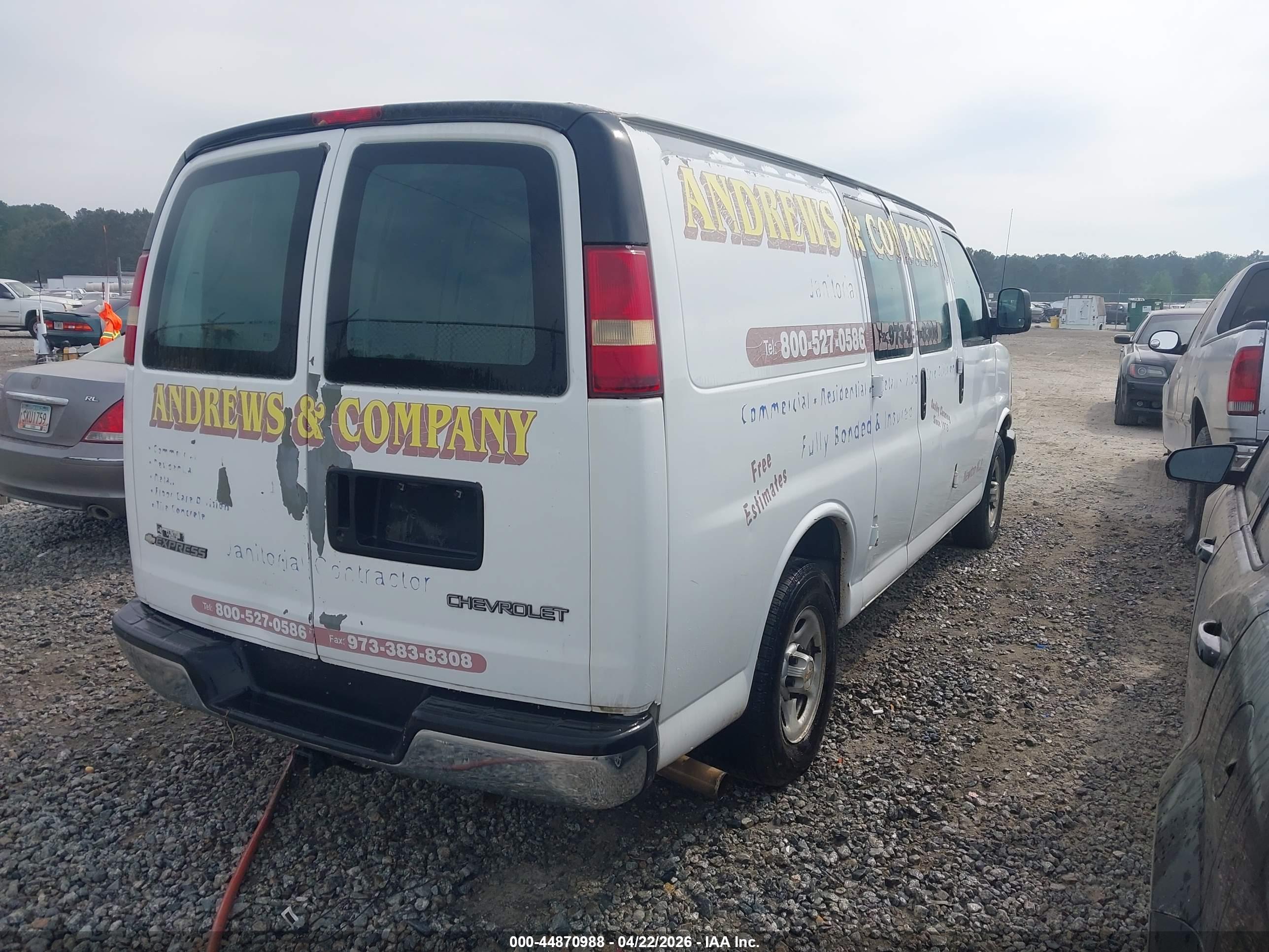 CHEVROLET EXPRESS image 4