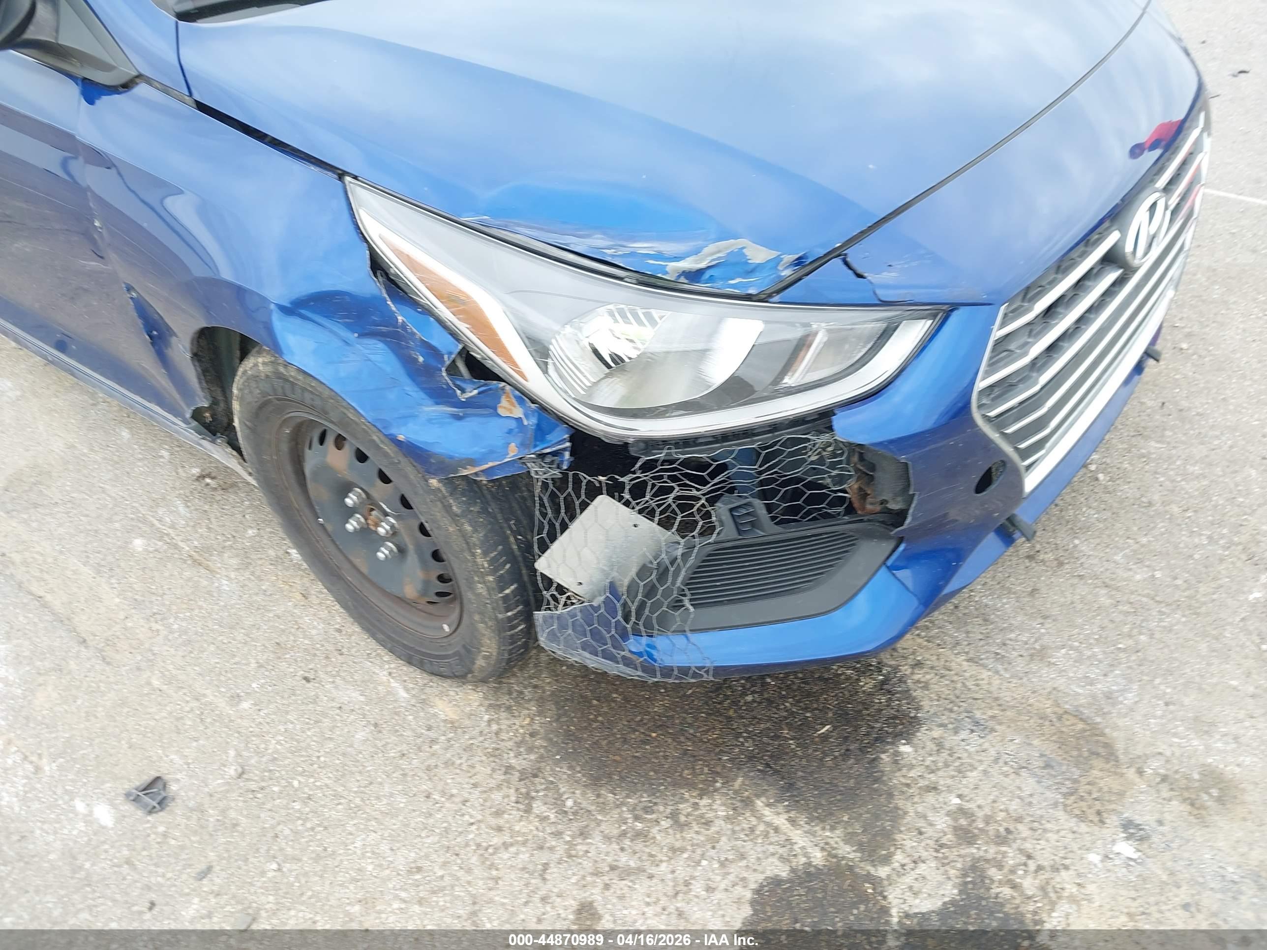 HYUNDAI ACCENT image 6