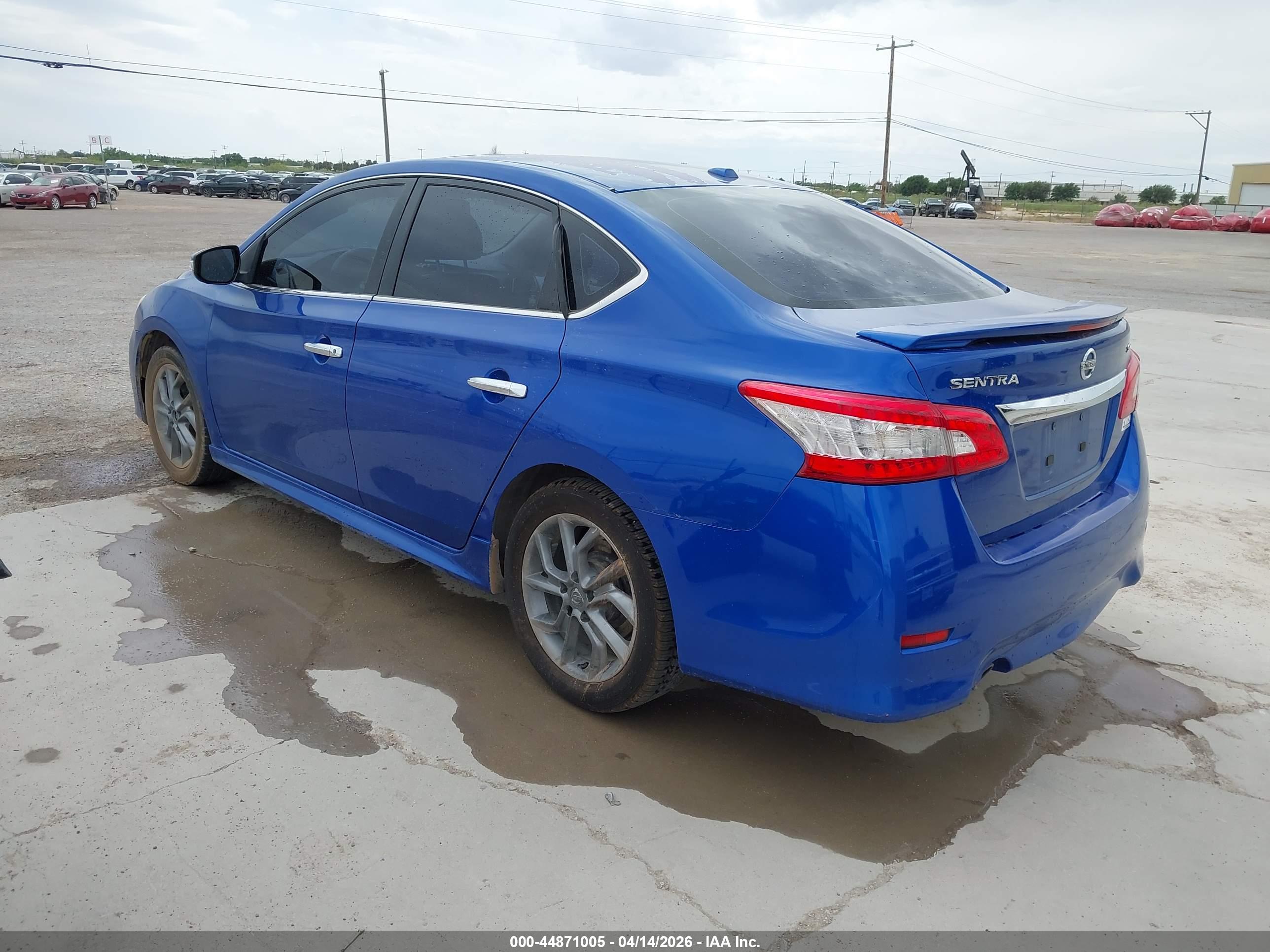 NISSAN SENTRA image 3