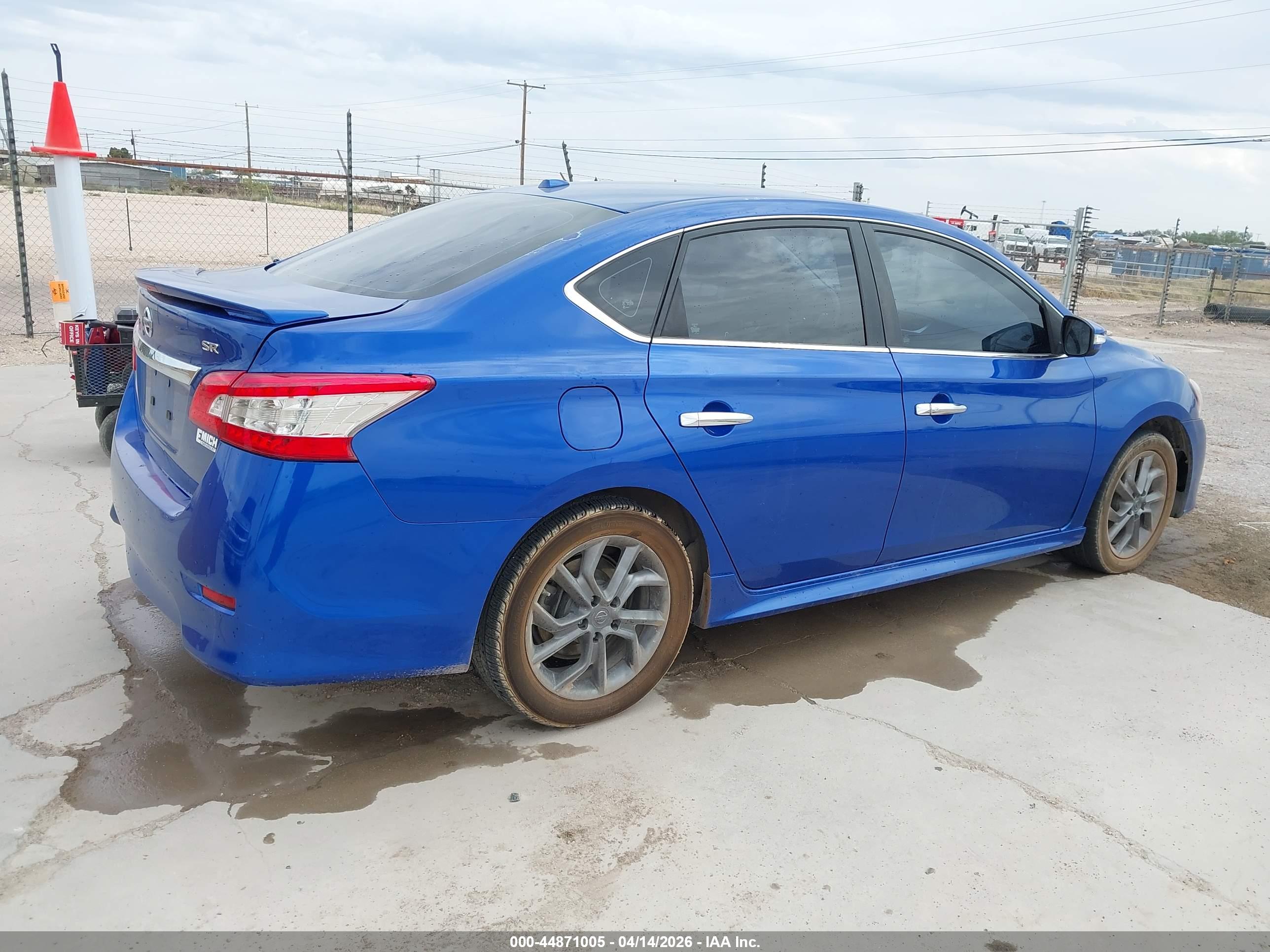 NISSAN SENTRA image 4