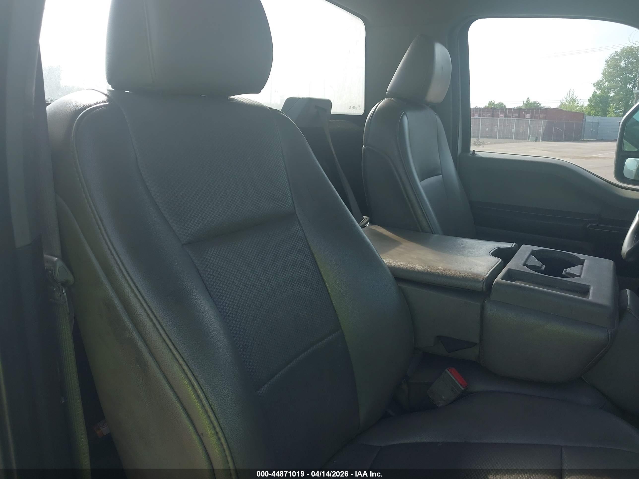 FORD F-250 image 8