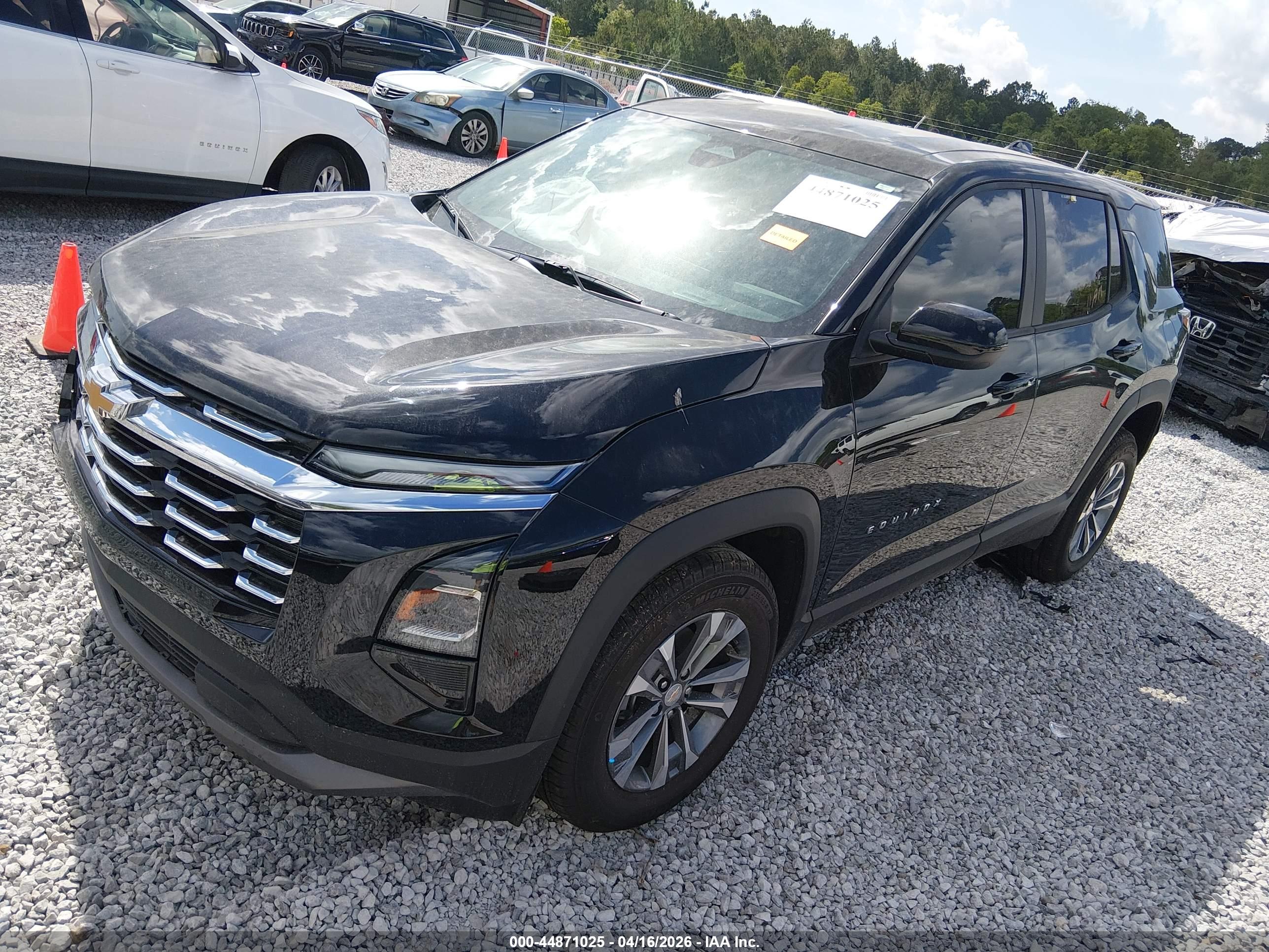 CHEVROLET EQUINOX image 2