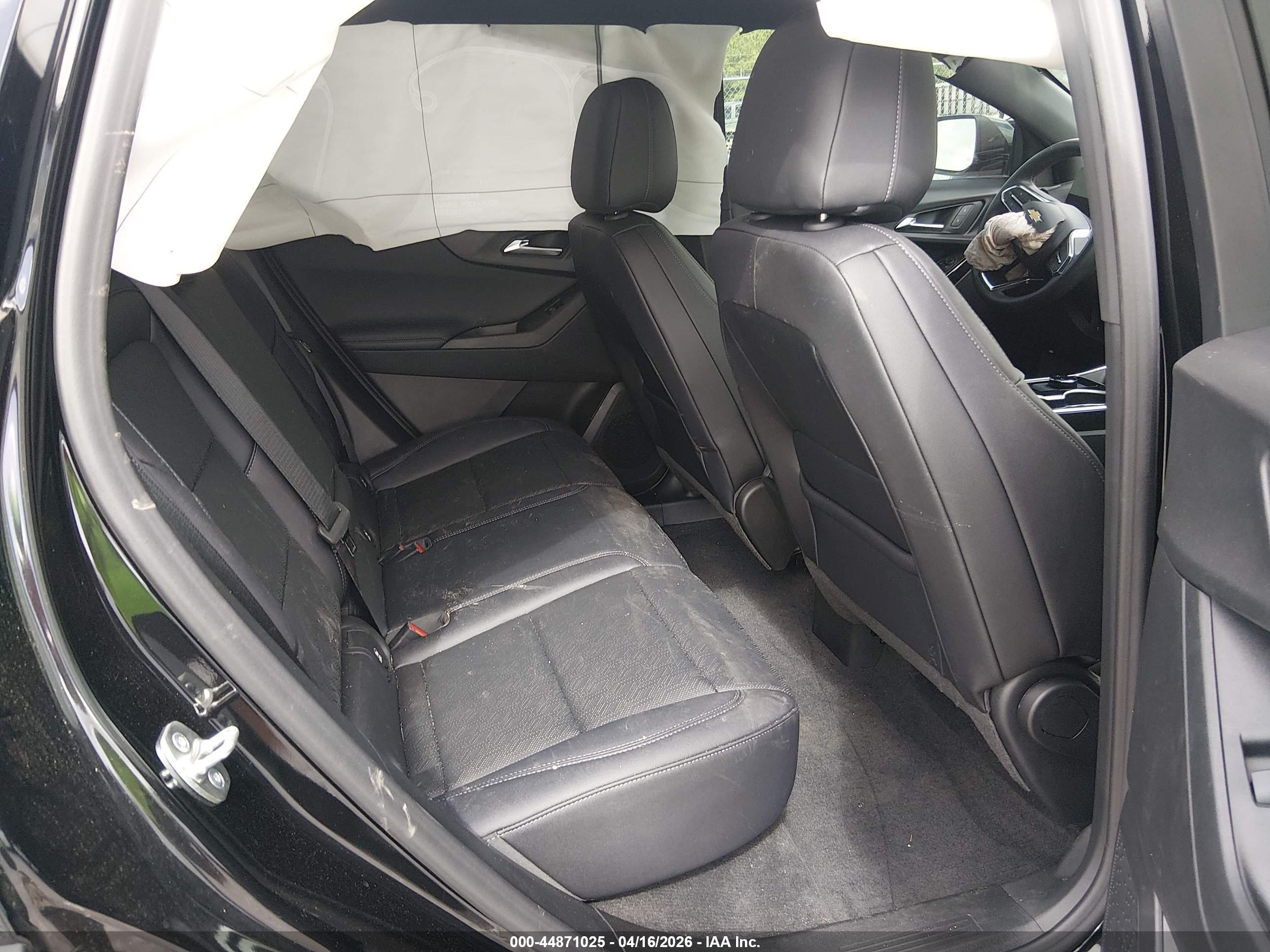 CHEVROLET EQUINOX image 8
