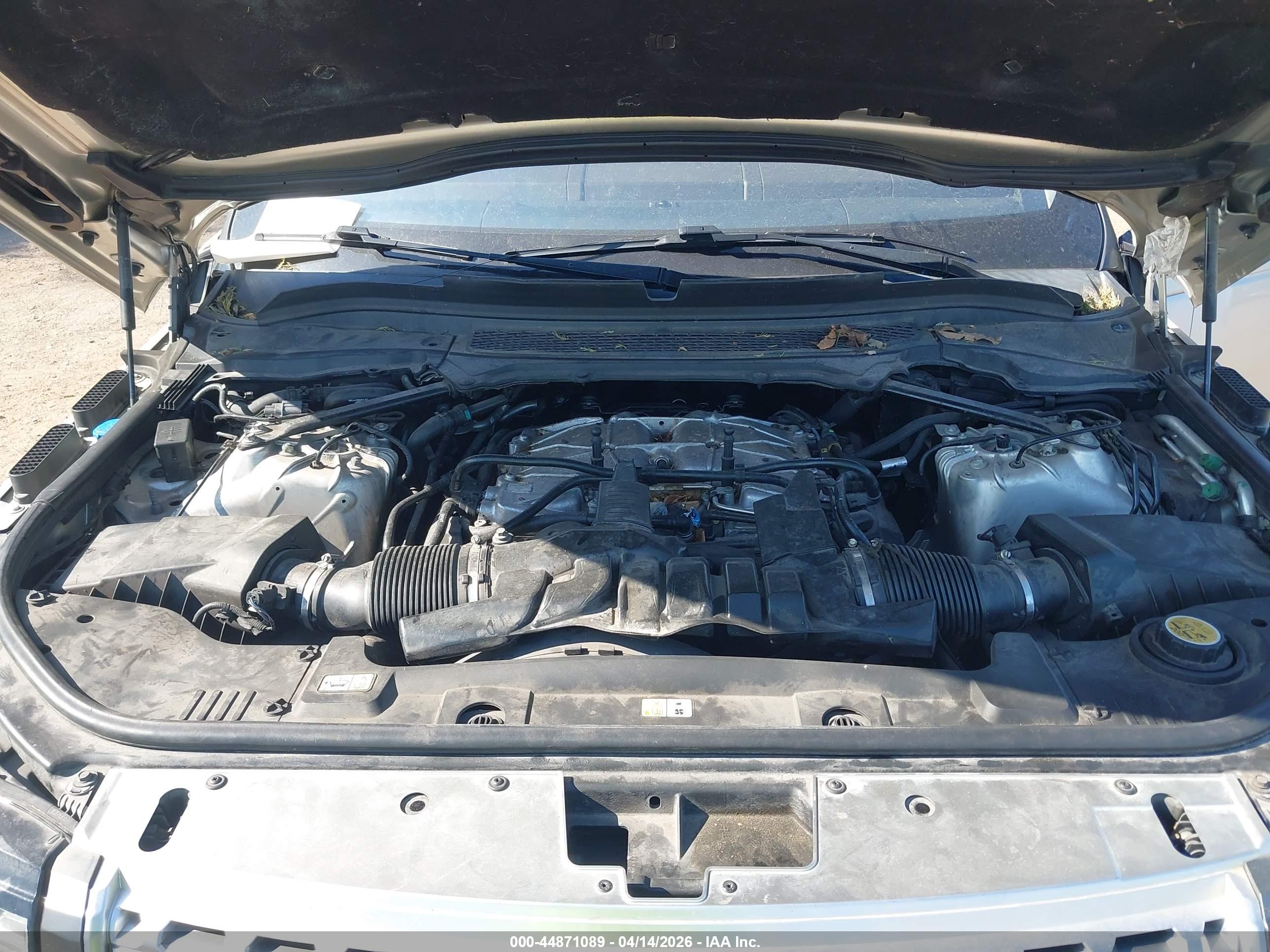 LAND ROVER image 10