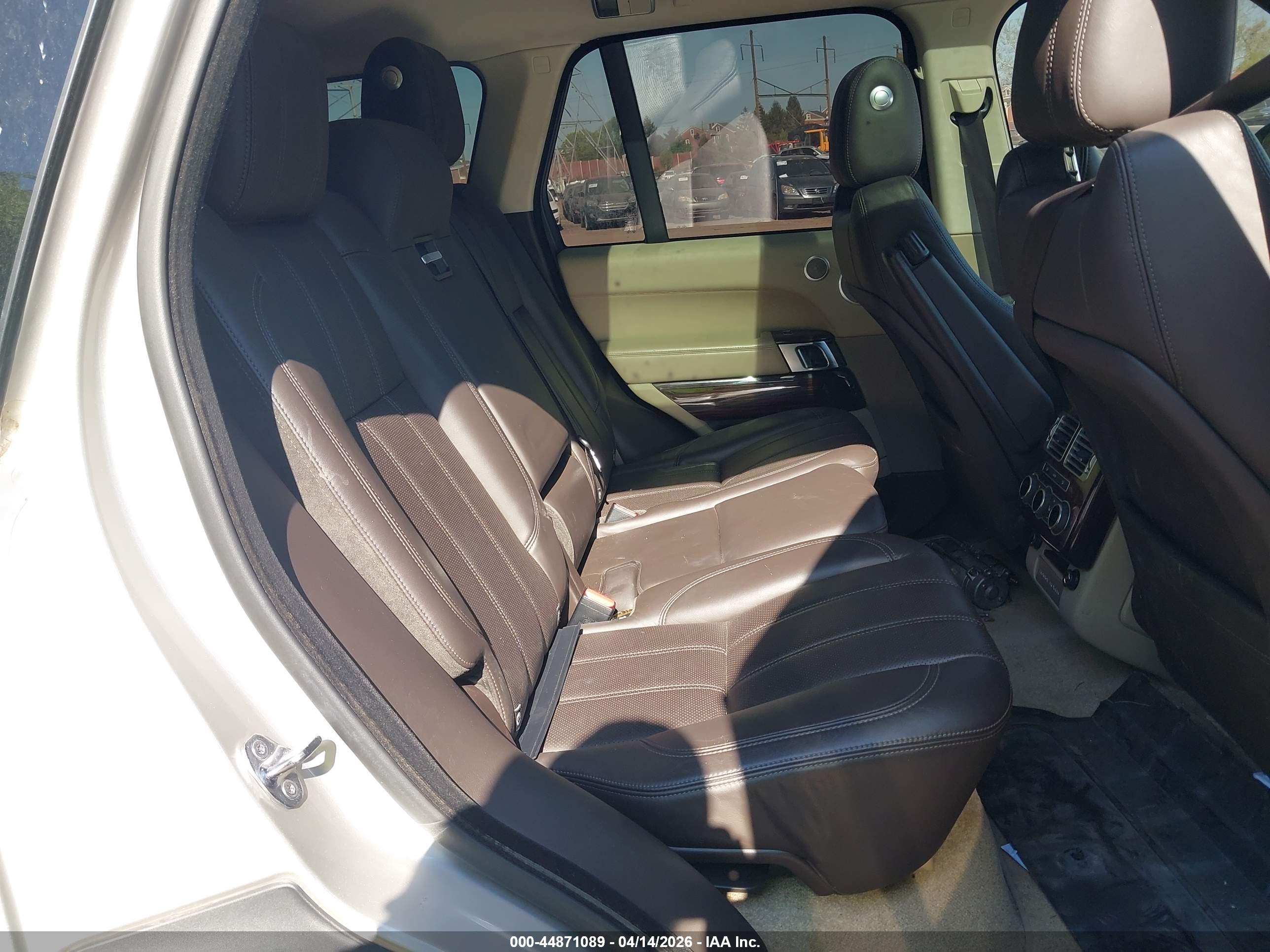 LAND ROVER image 8