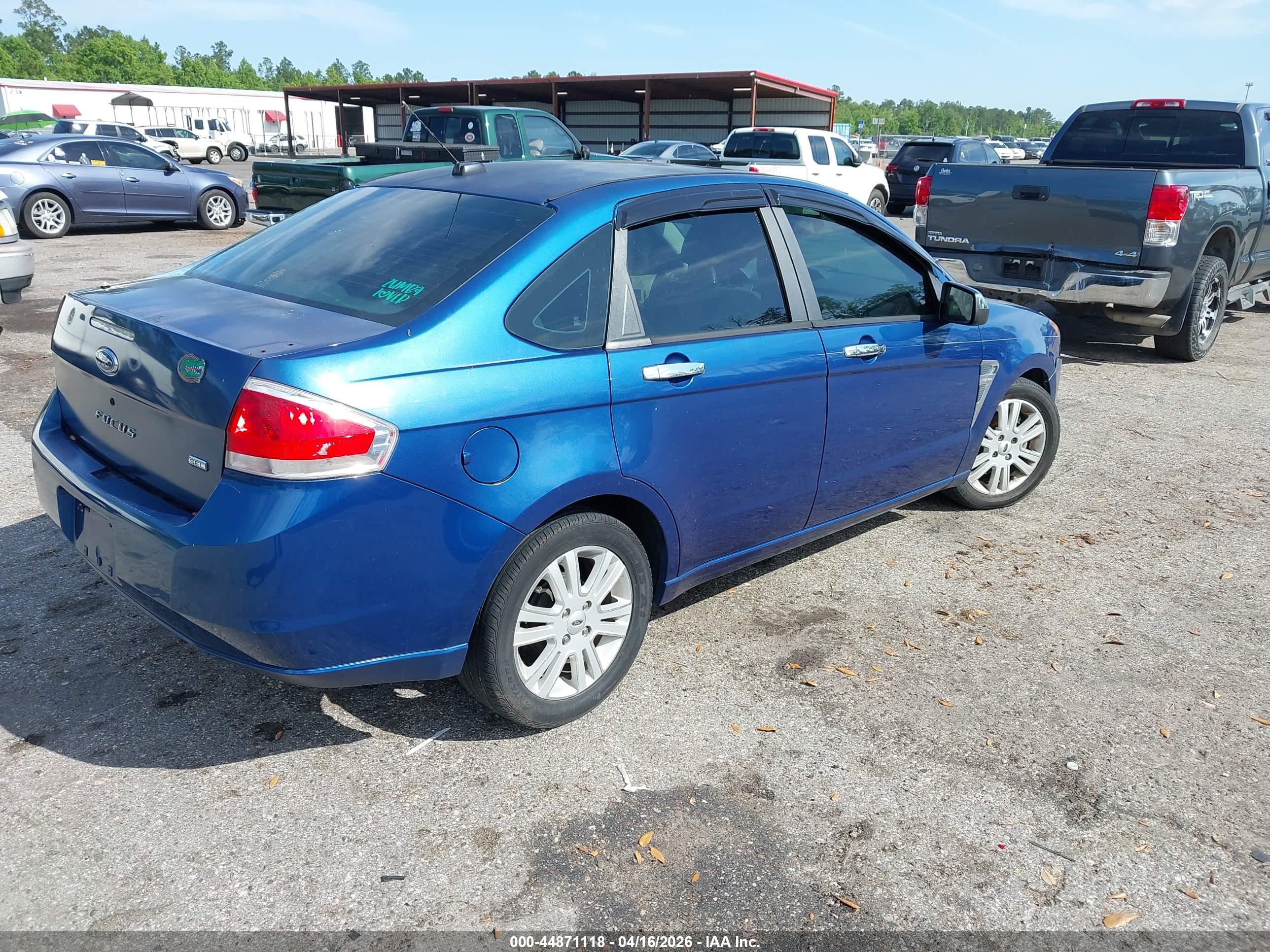 FORD FOCUS image 4