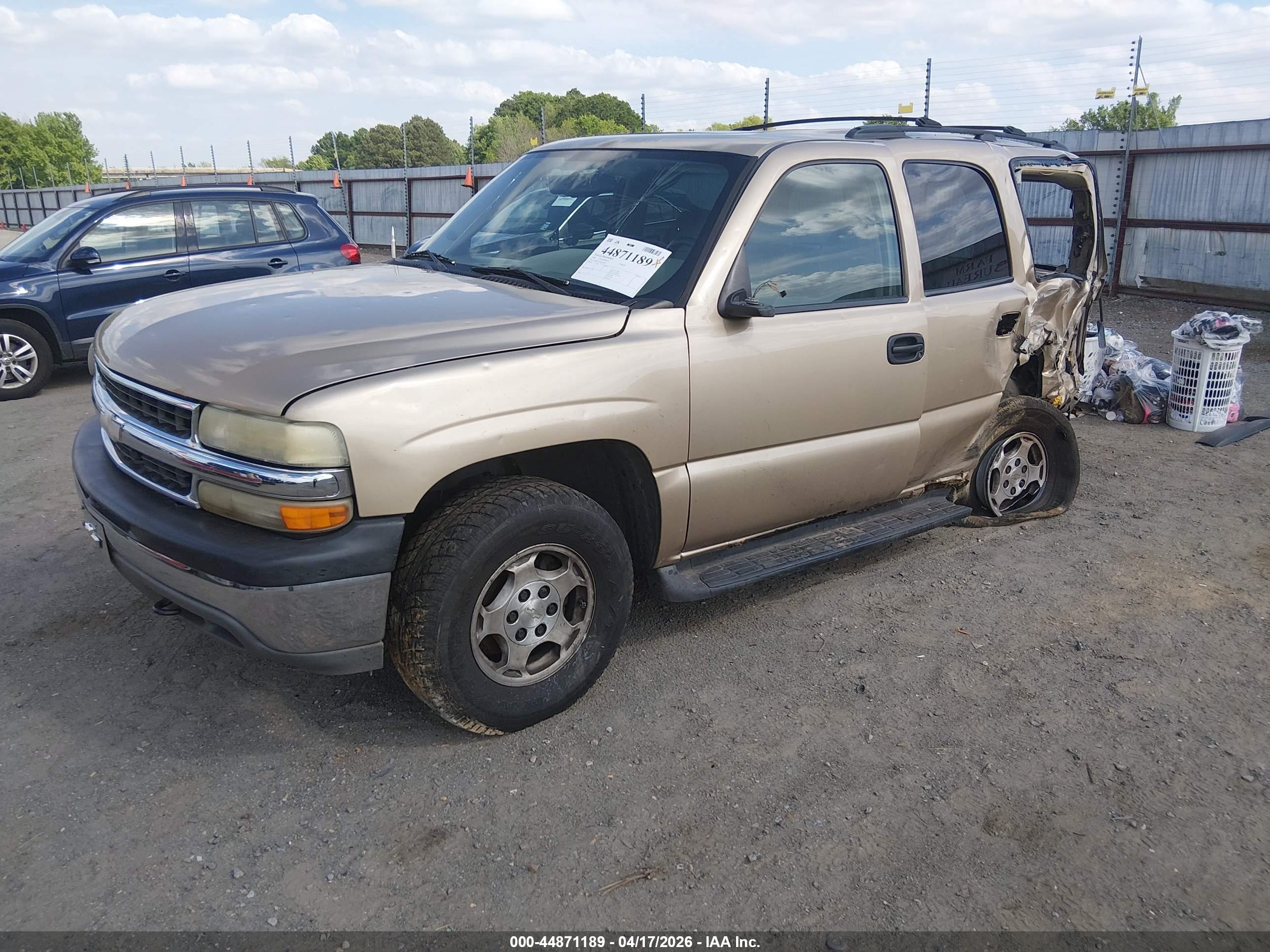 CHEVROLET TAHOE image 2