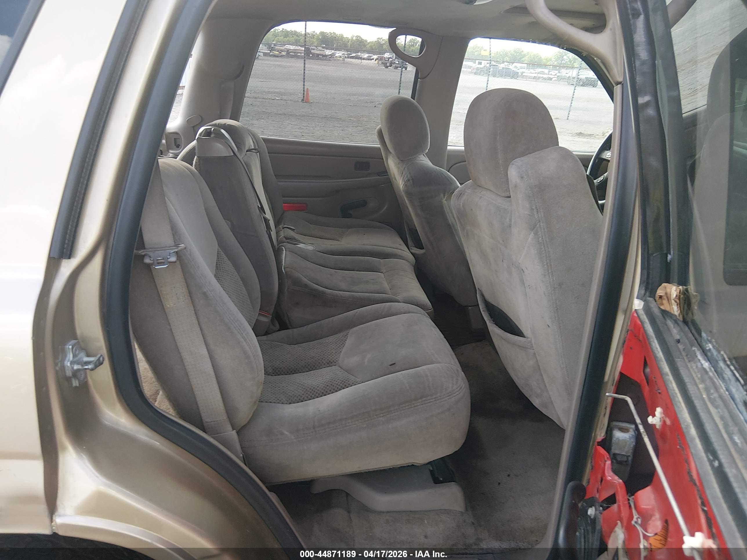 CHEVROLET TAHOE image 8
