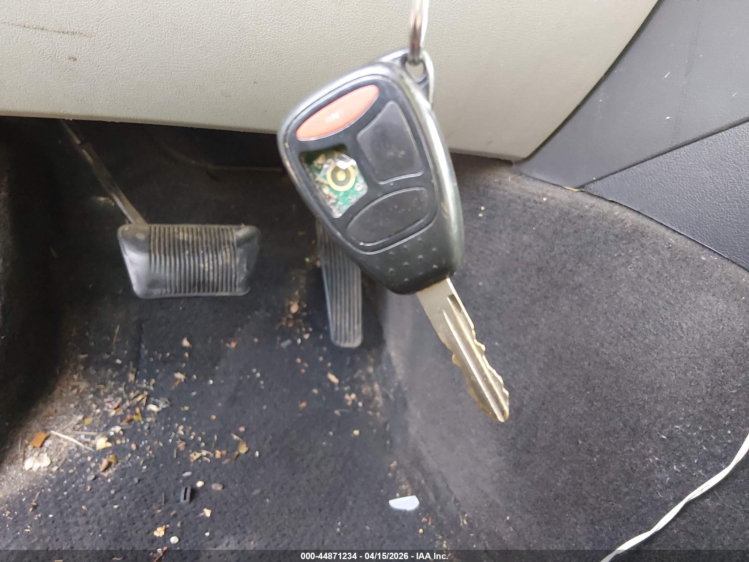 CHRYSLER 300 image 11
