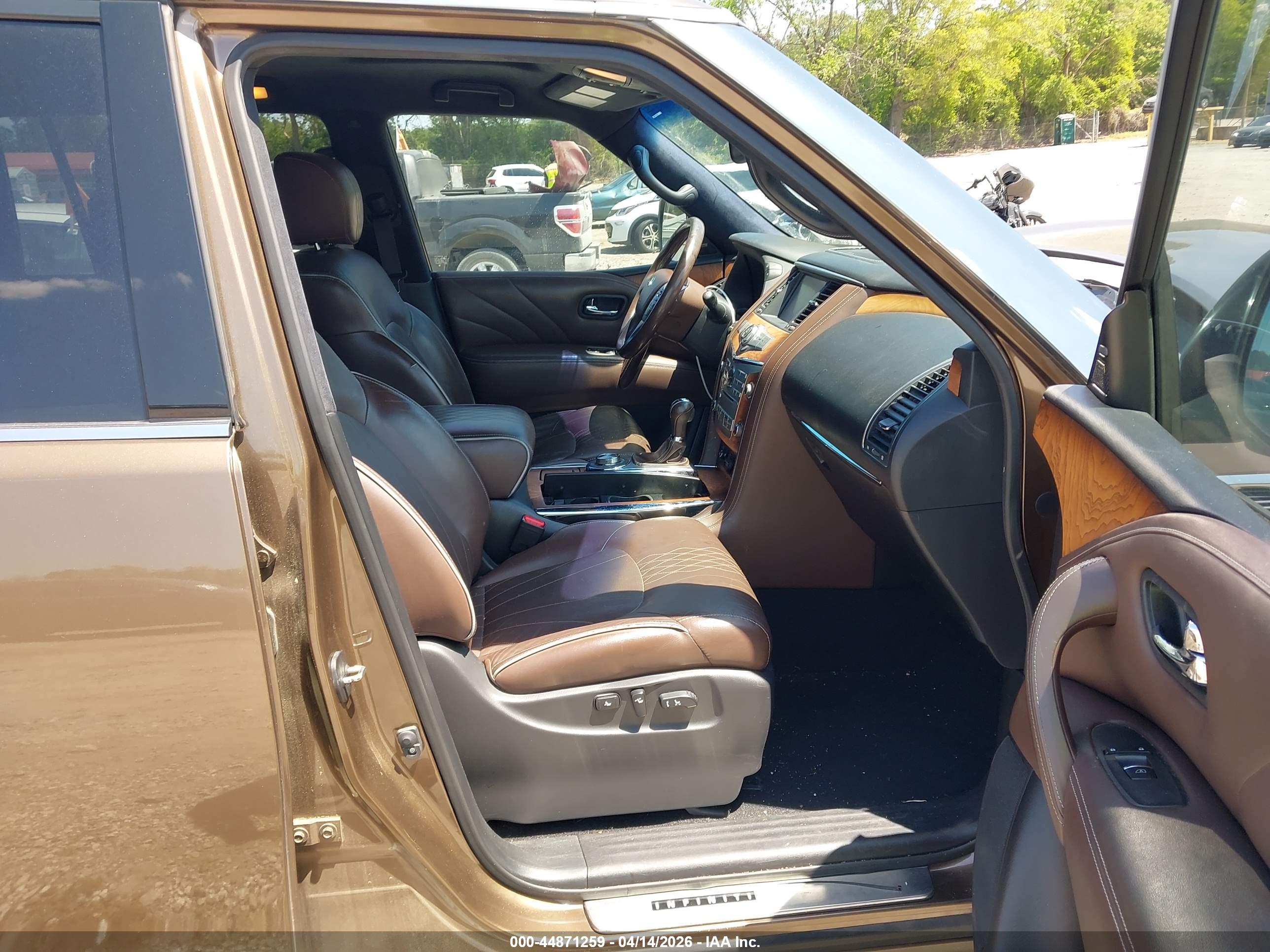 INFINITI QX80 image 5