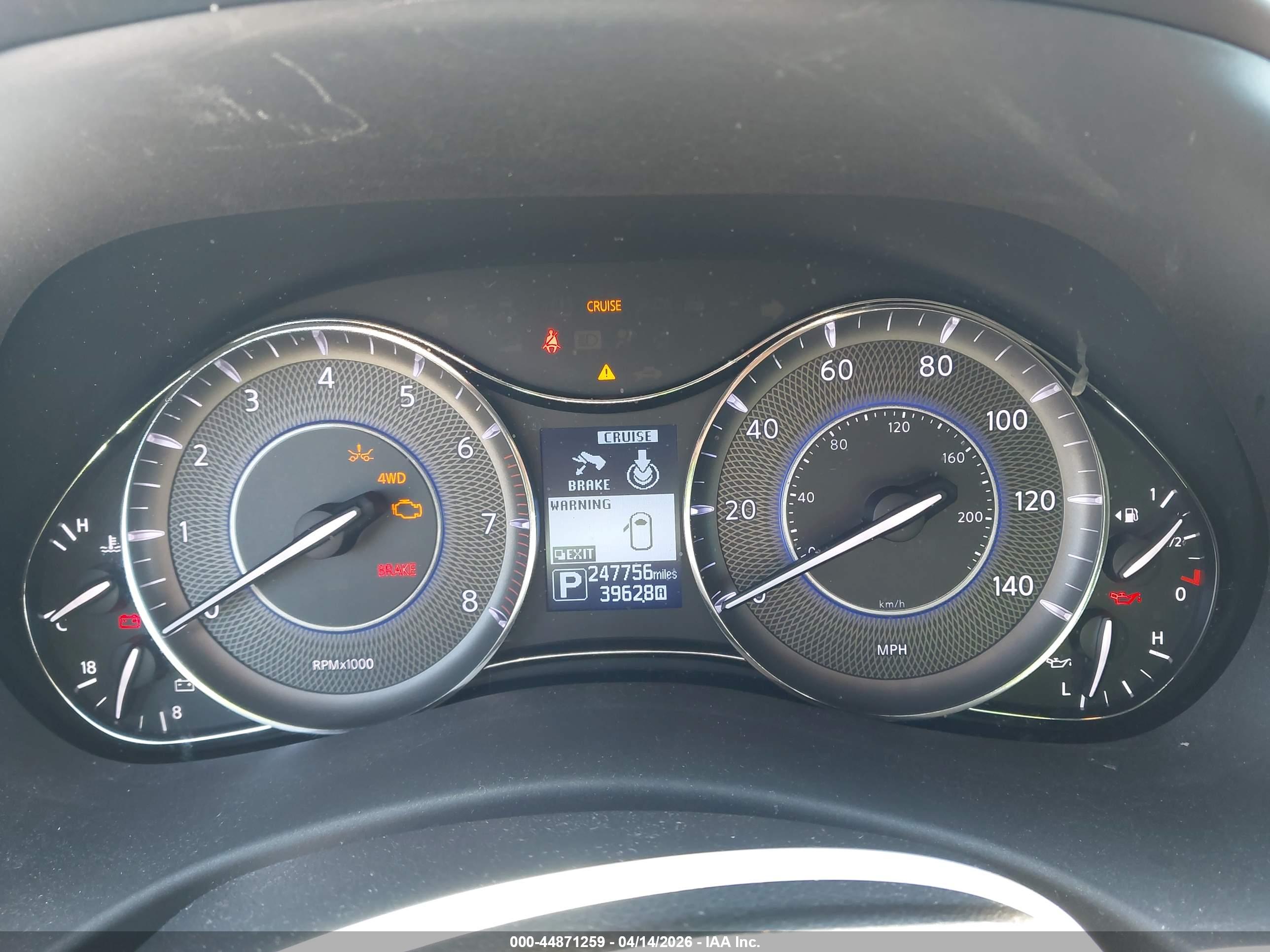 INFINITI QX80 image 7