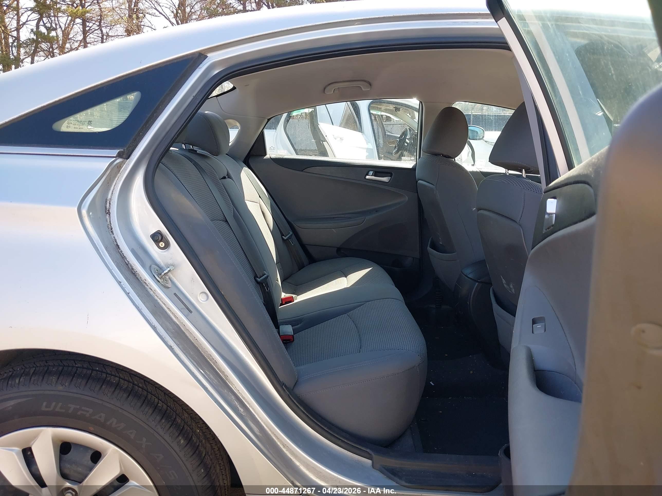 HYUNDAI SONATA image 8