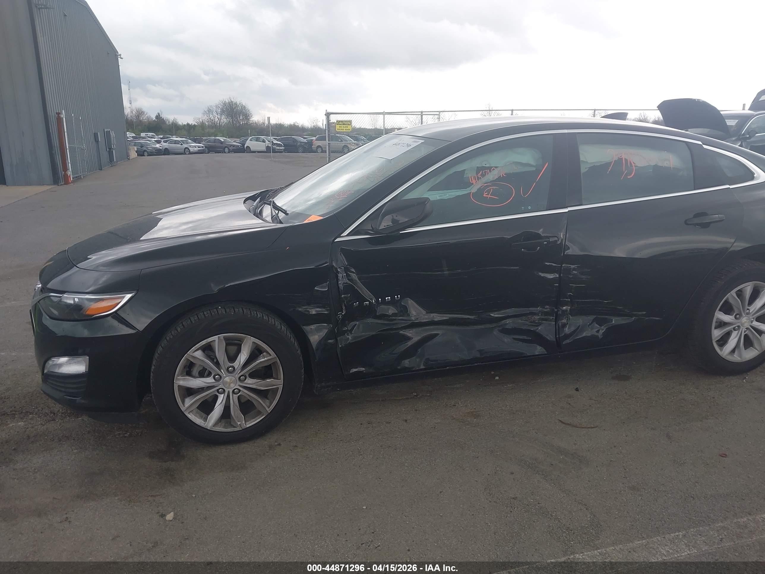 CHEVROLET MALIBU image 6