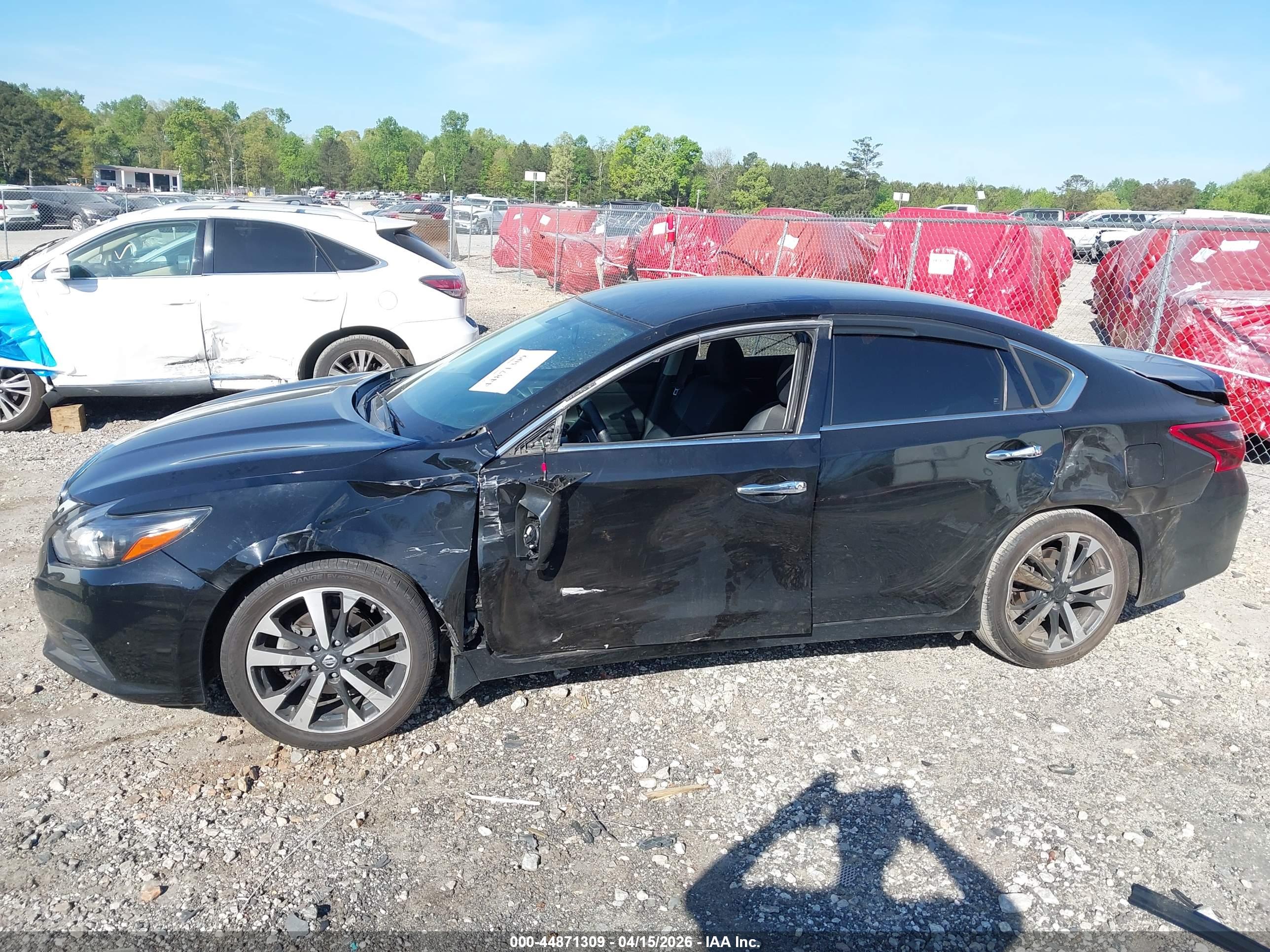 NISSAN ALTIMA image 6