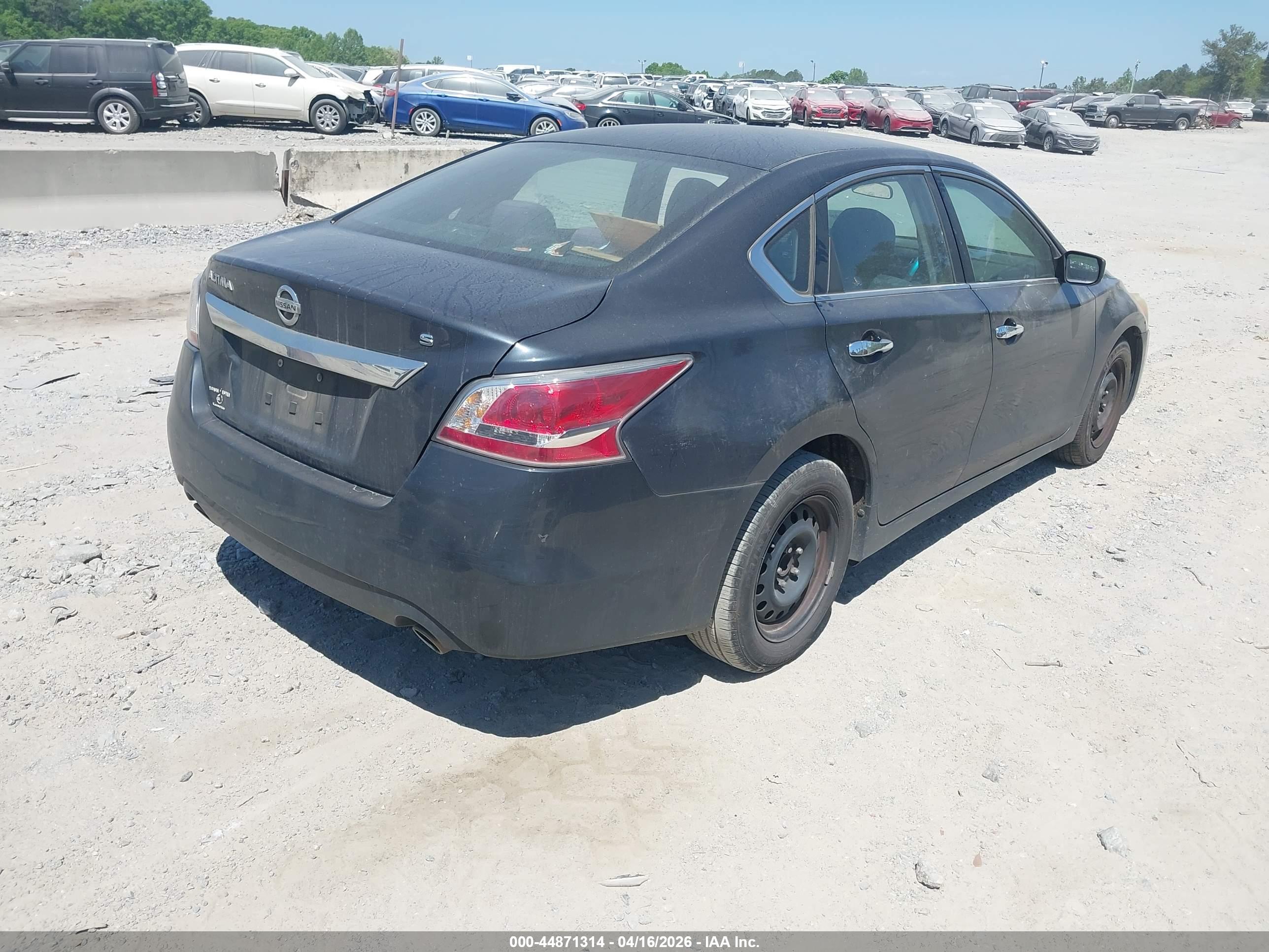 NISSAN ALTIMA image 4