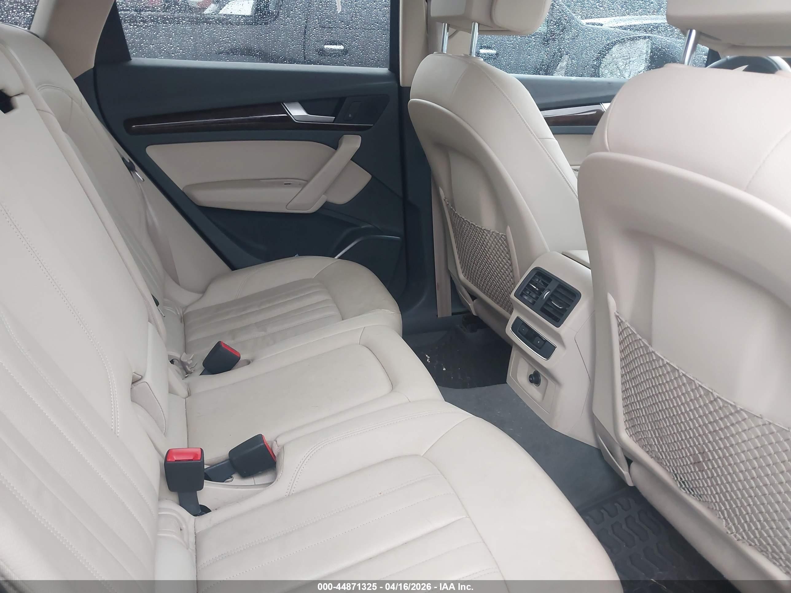 AUDI Q5 image 8