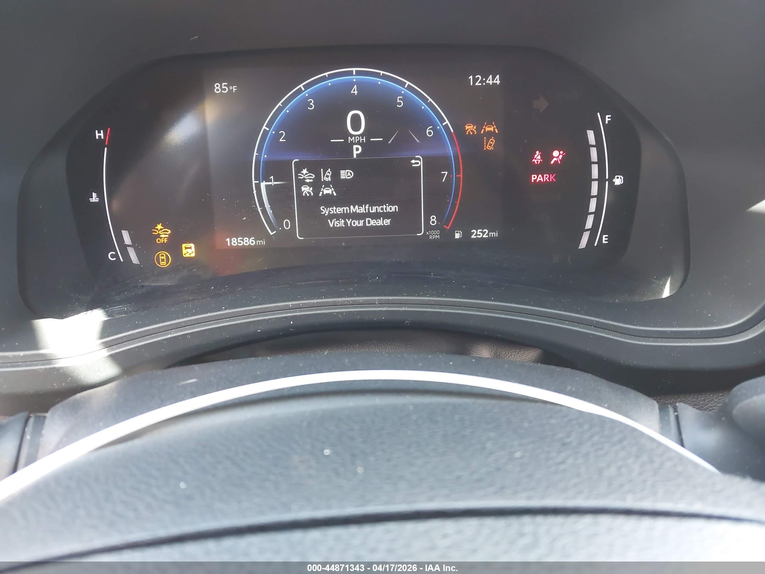 TOYOTA GRAND image 7