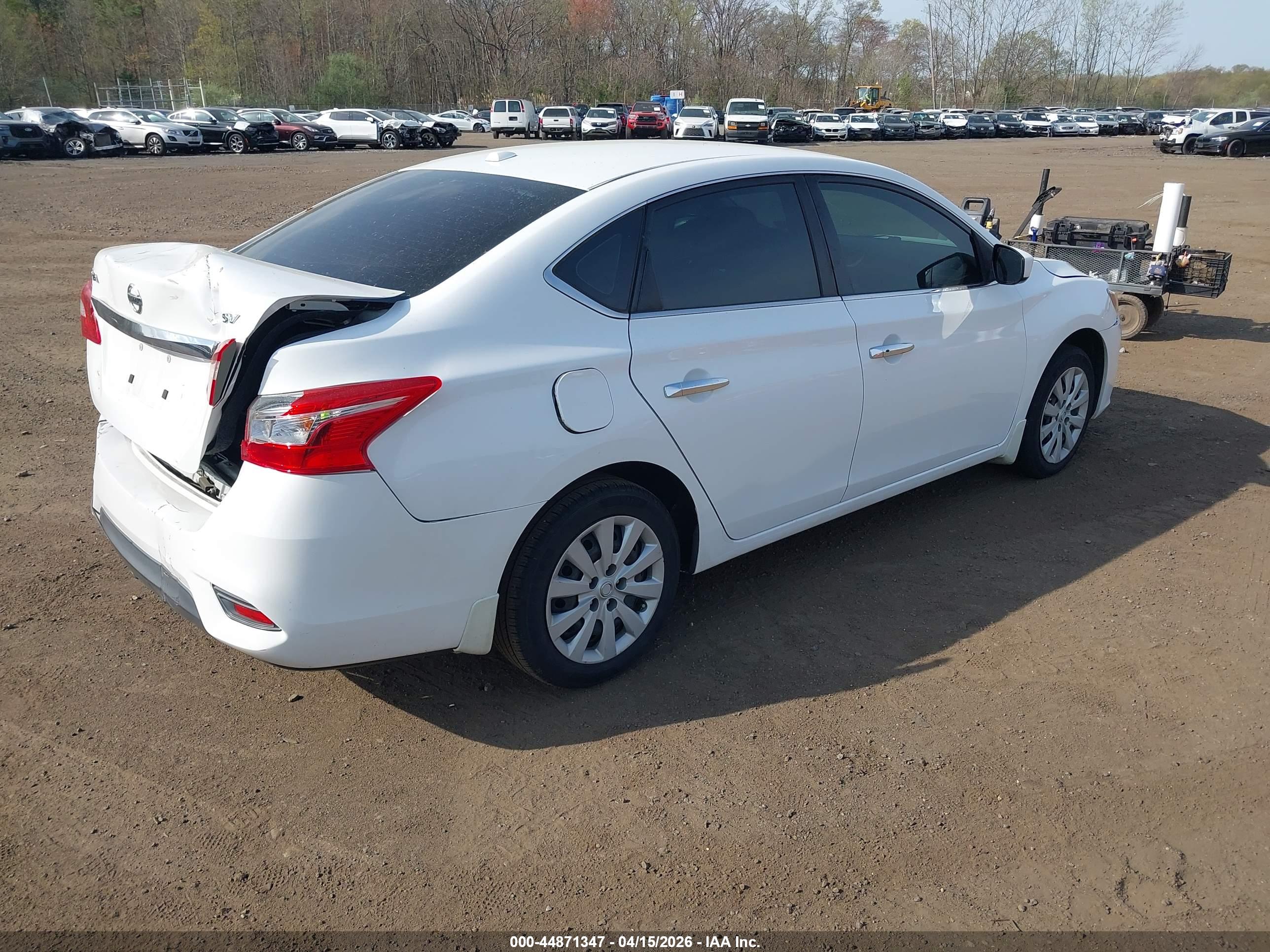 NISSAN SENTRA image 4
