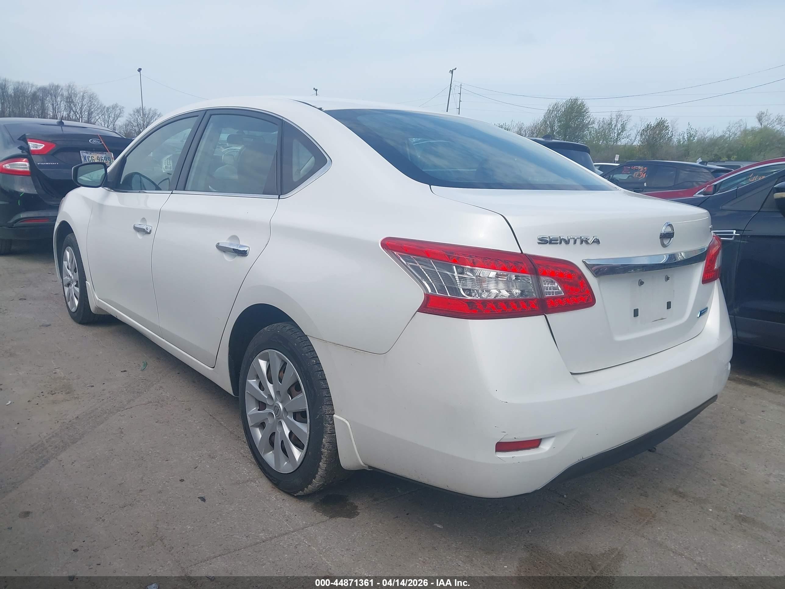 NISSAN SENTRA image 3