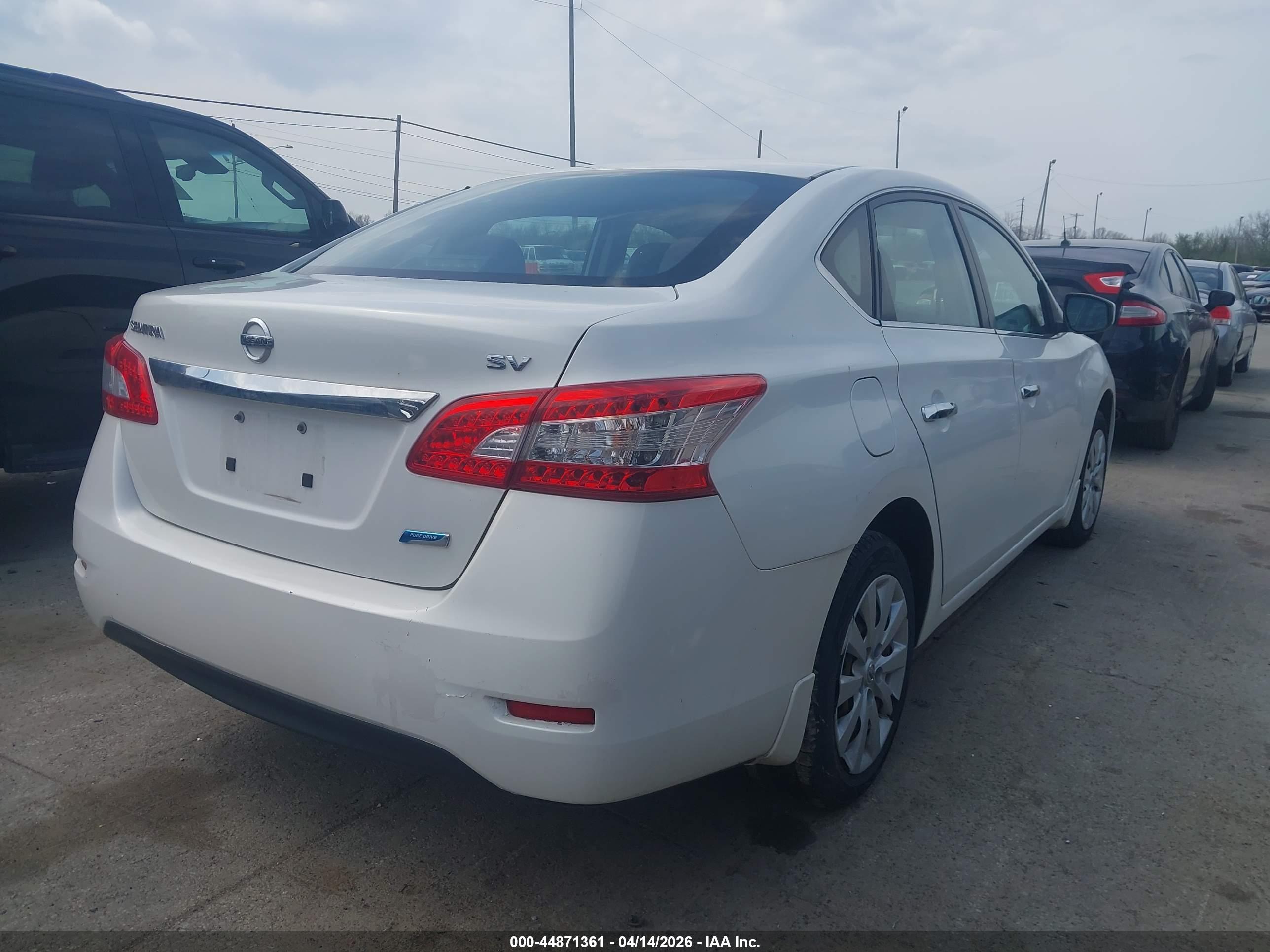 NISSAN SENTRA image 4