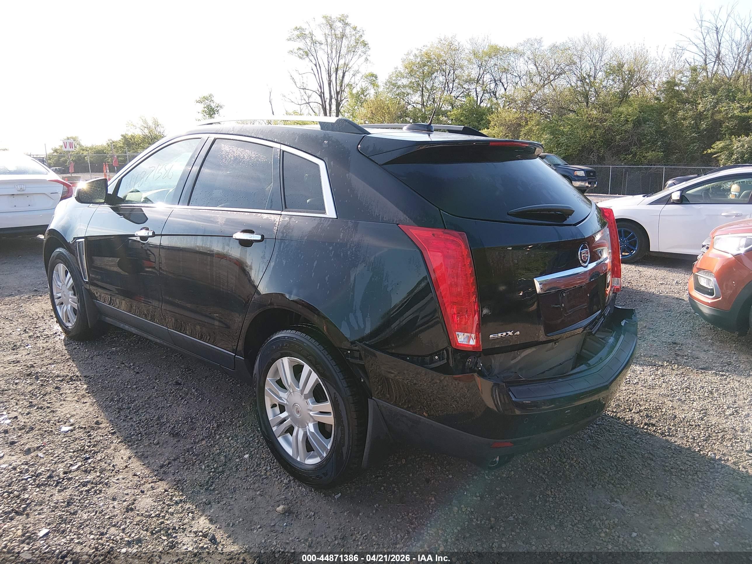 CADILLAC SRX image 3