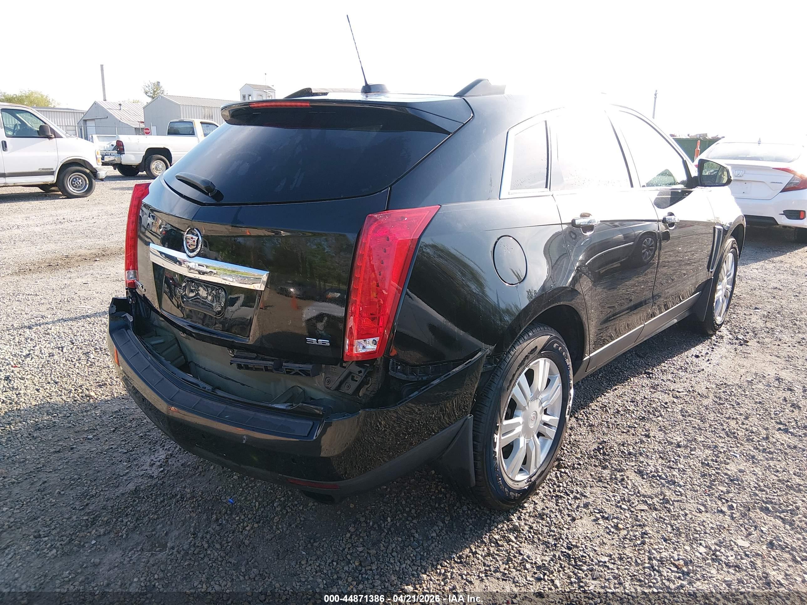 CADILLAC SRX image 4