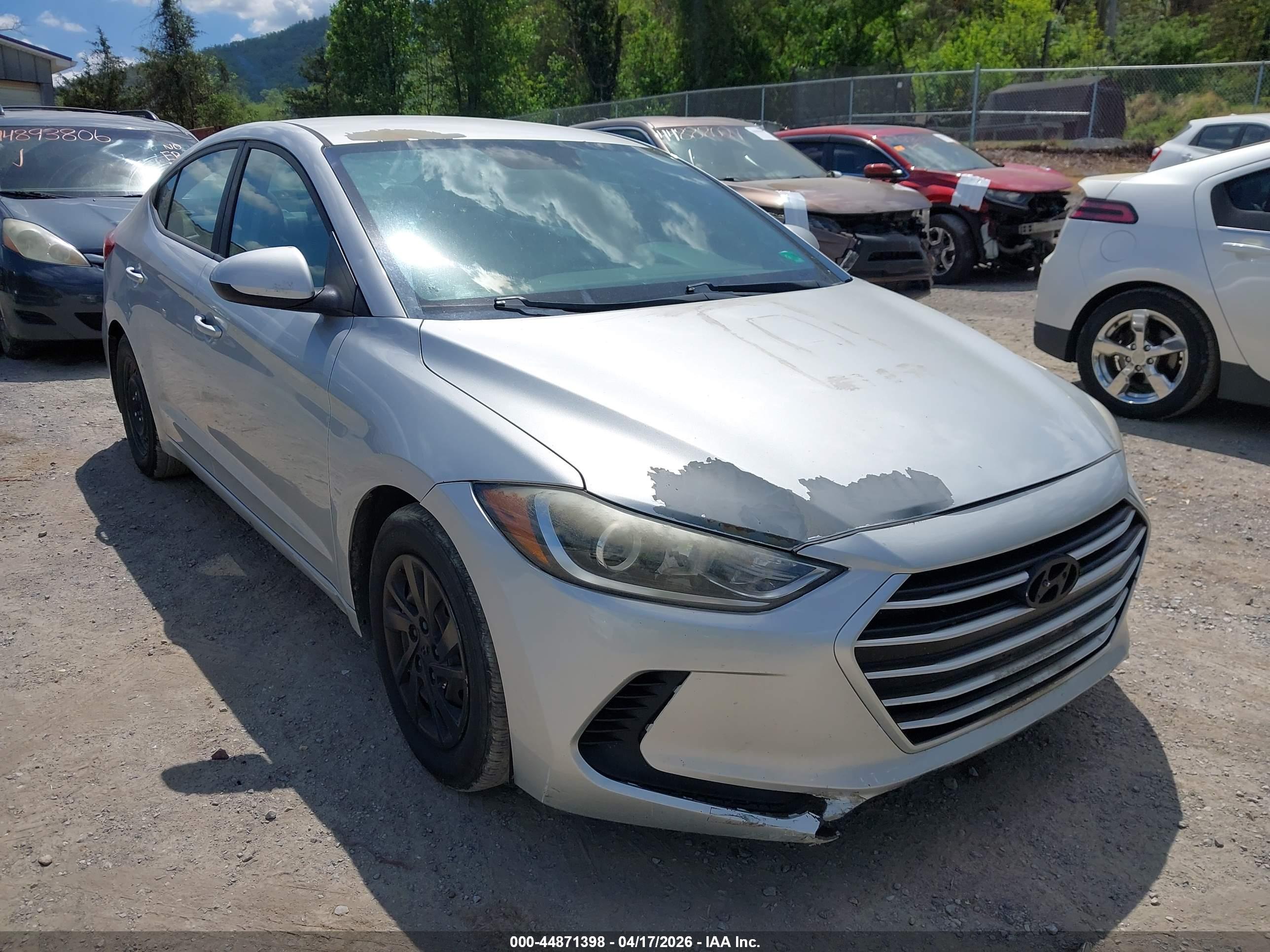 HYUNDAI ELANTRA image 6