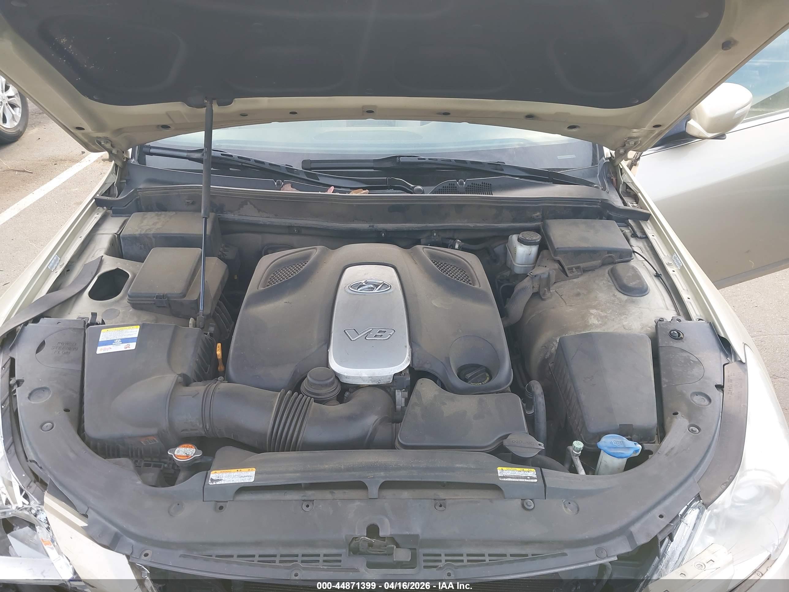 HYUNDAI GENESIS image 10