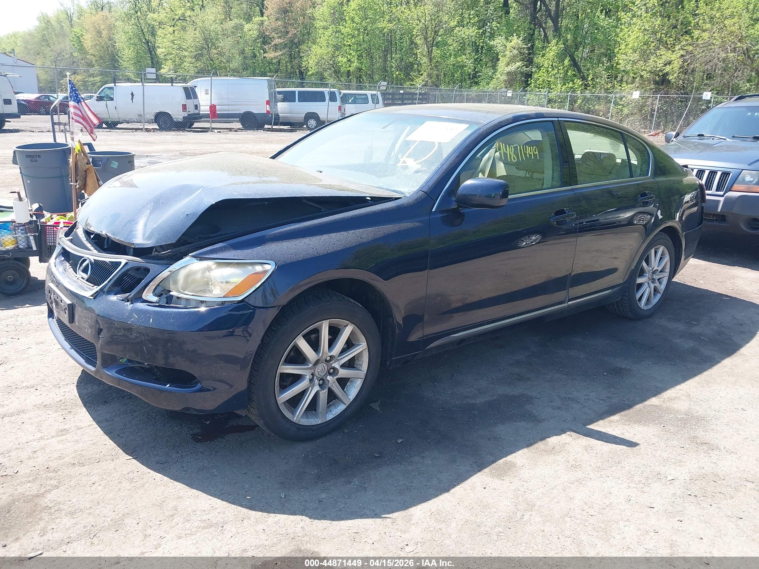 LEXUS GS image 2