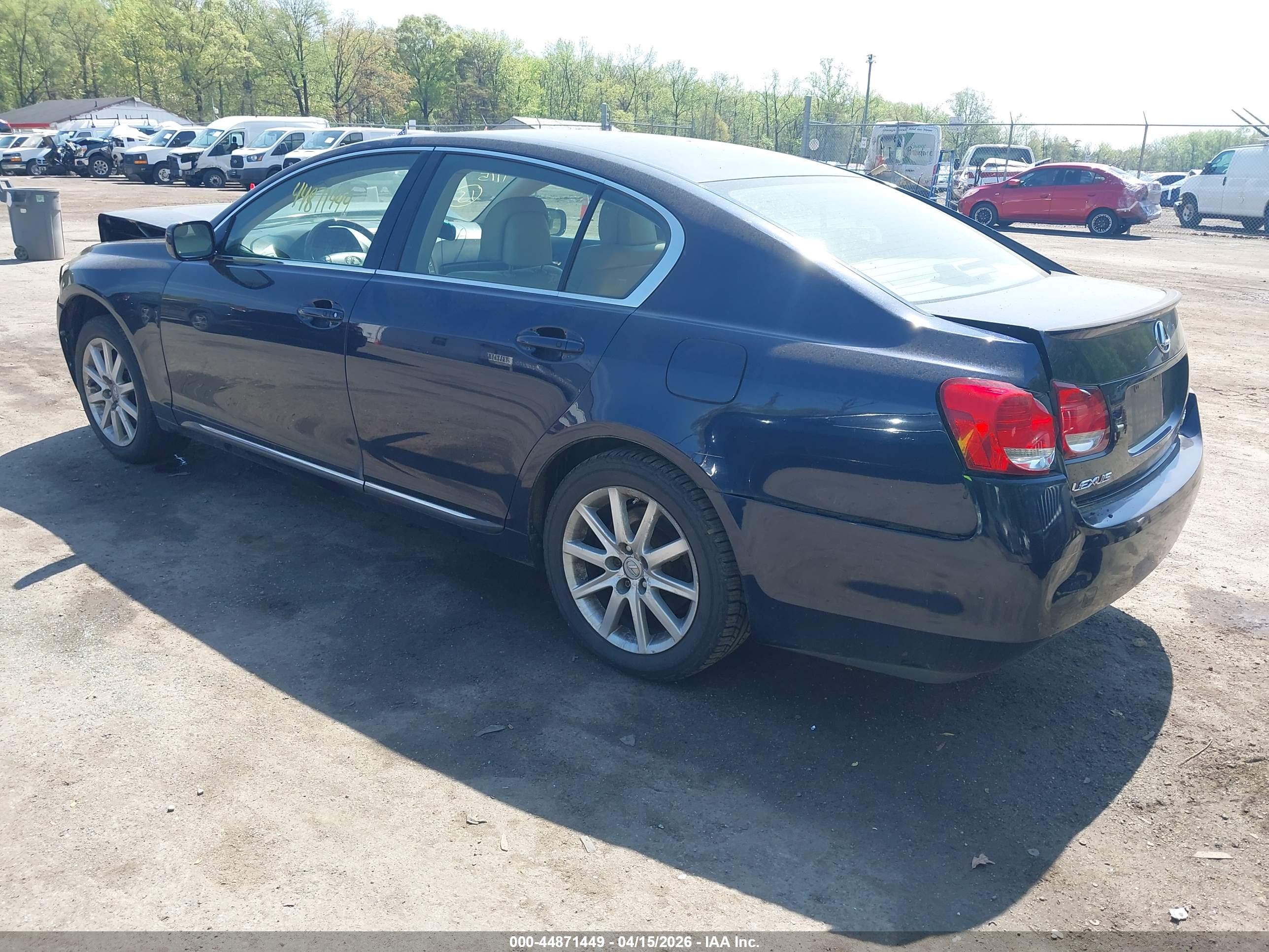 LEXUS GS image 3