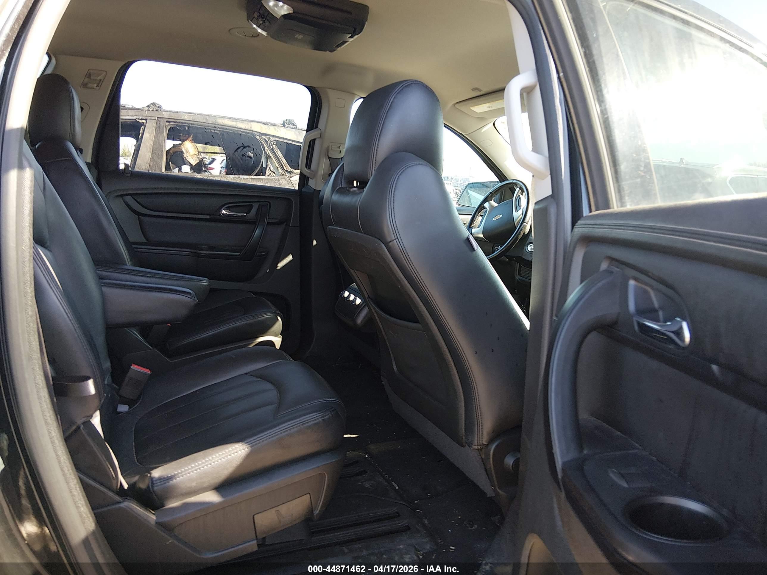 CHEVROLET TRAVERSE image 8