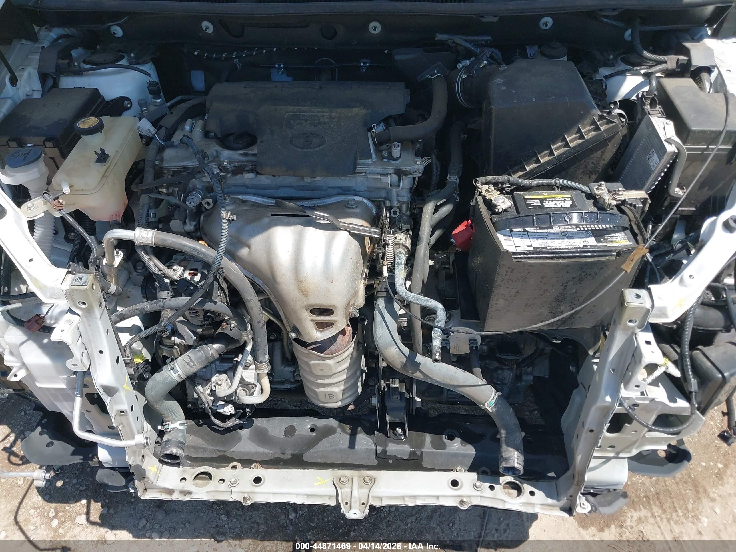 TOYOTA RAV4 image 10