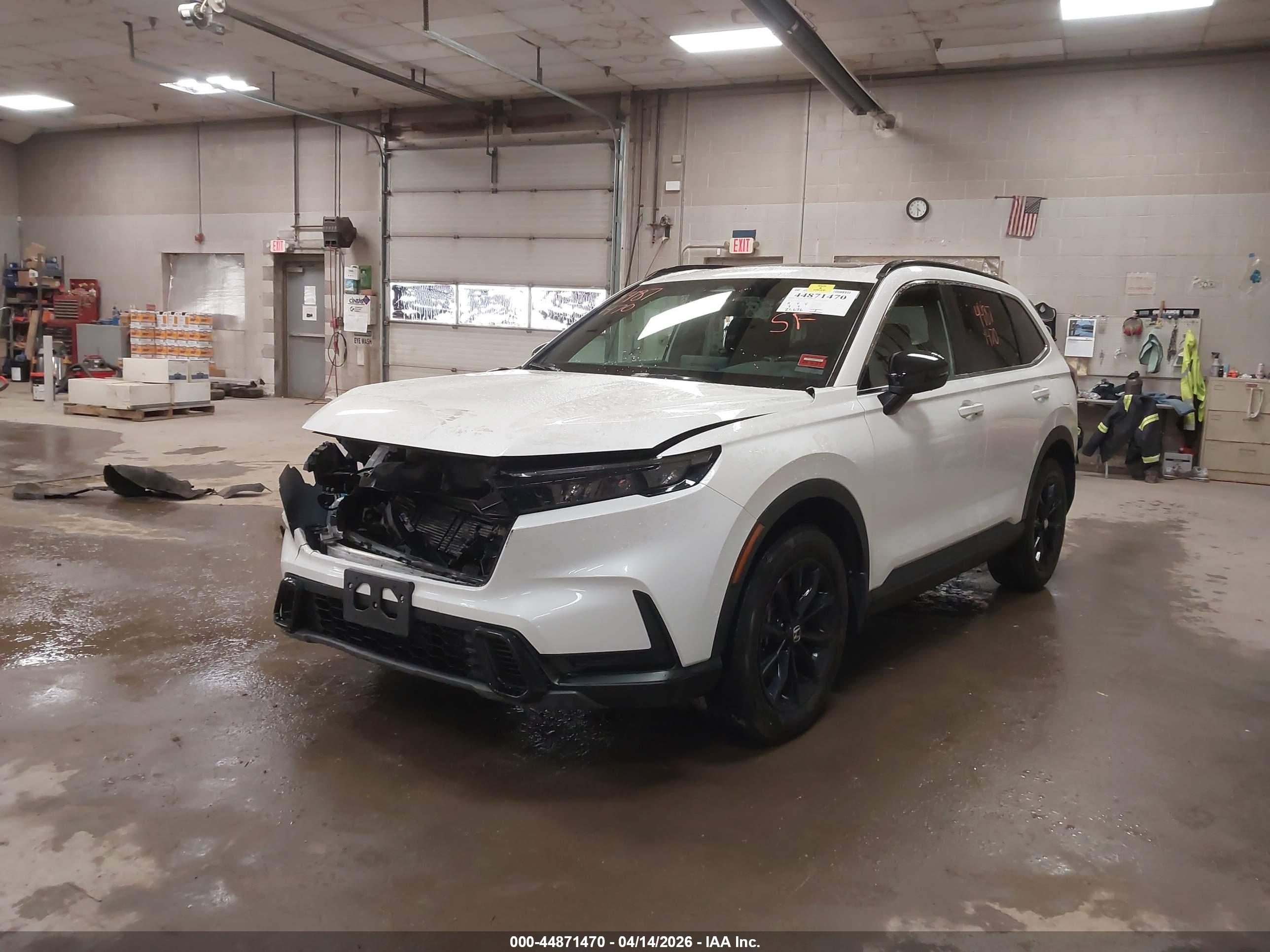 HONDA CR-V image 2