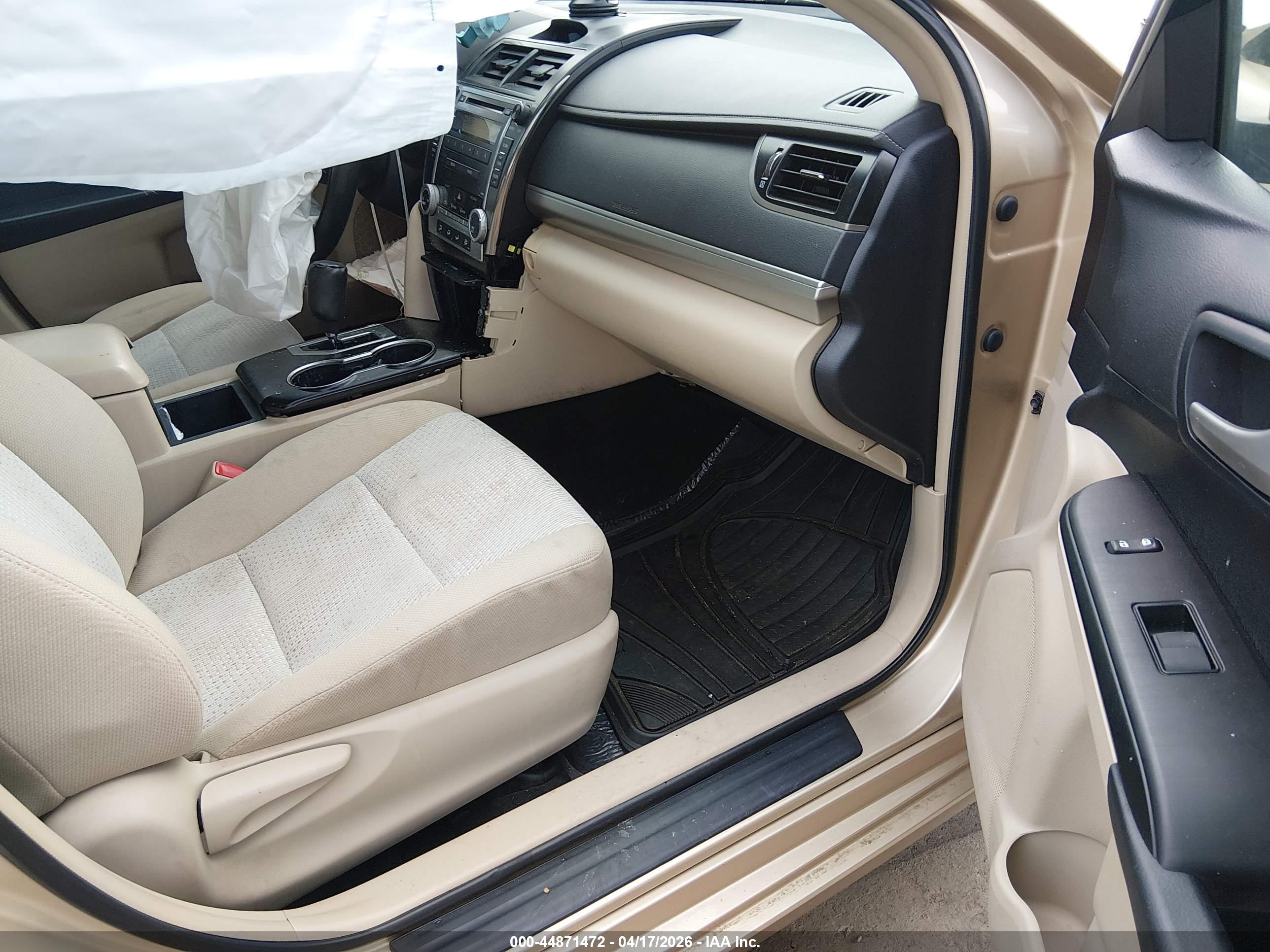 TOYOTA CAMRY image 5