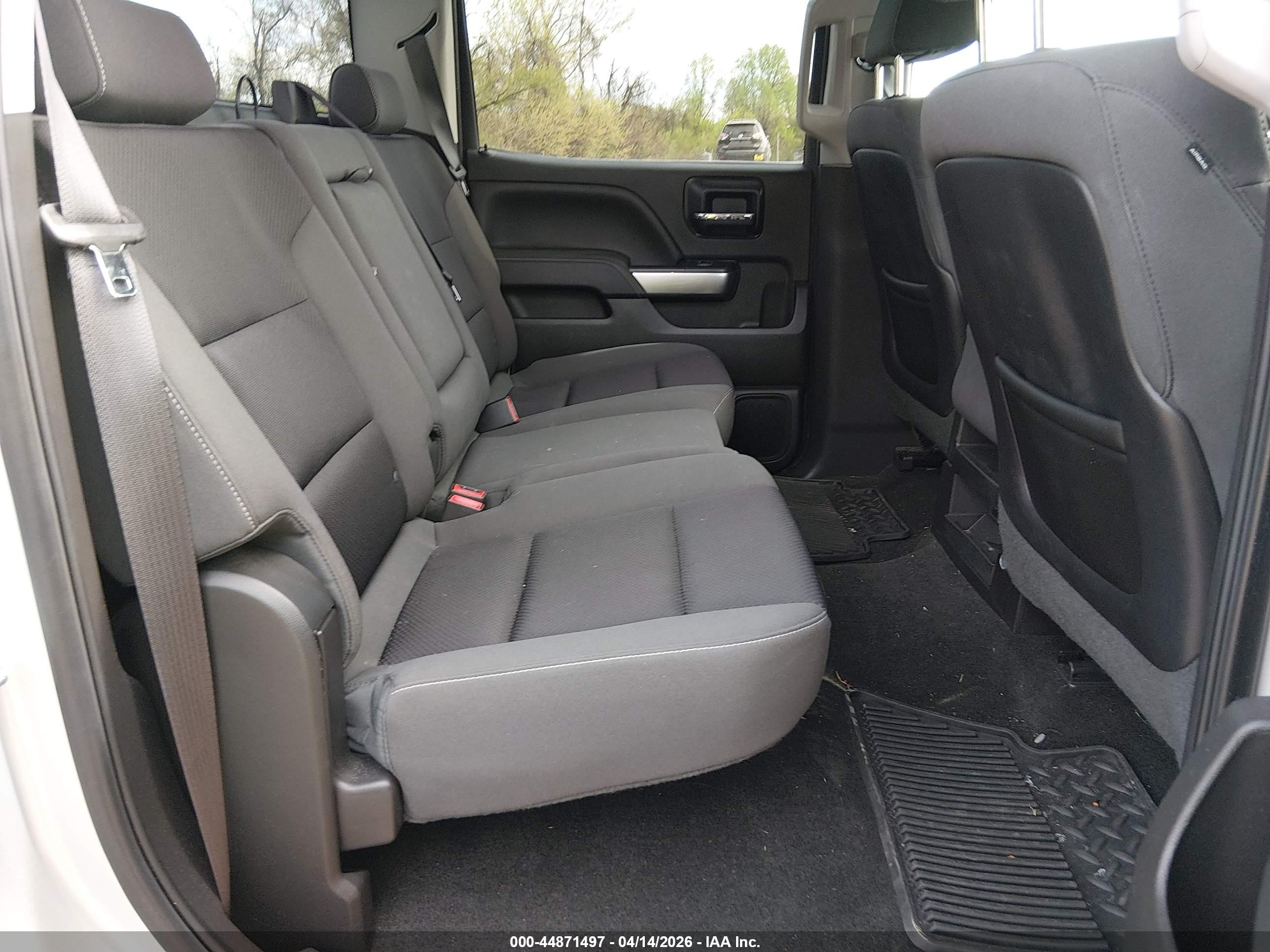 CHEVROLET SILVERADO image 8