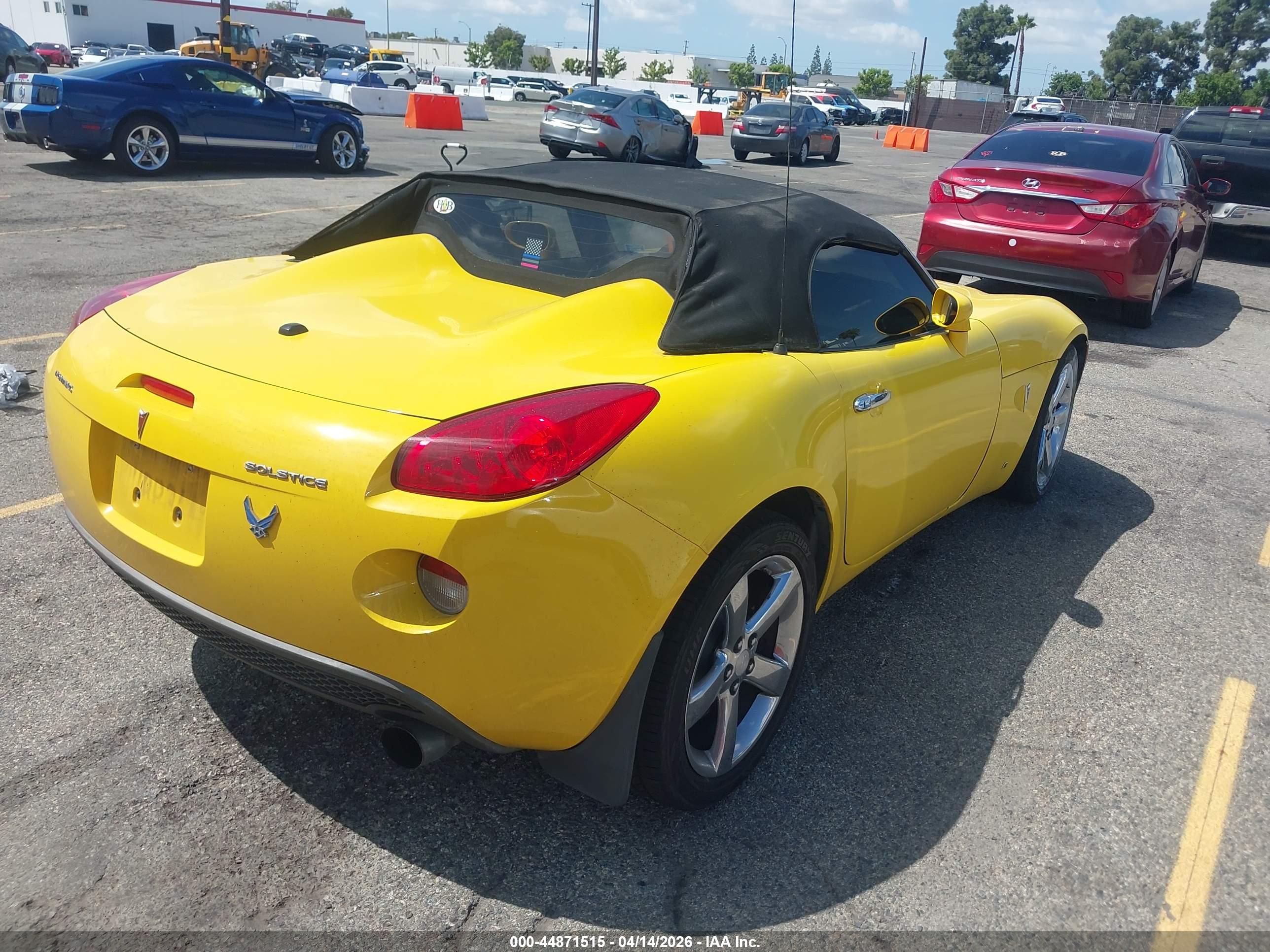 PONTIAC SOLSTICE image 4