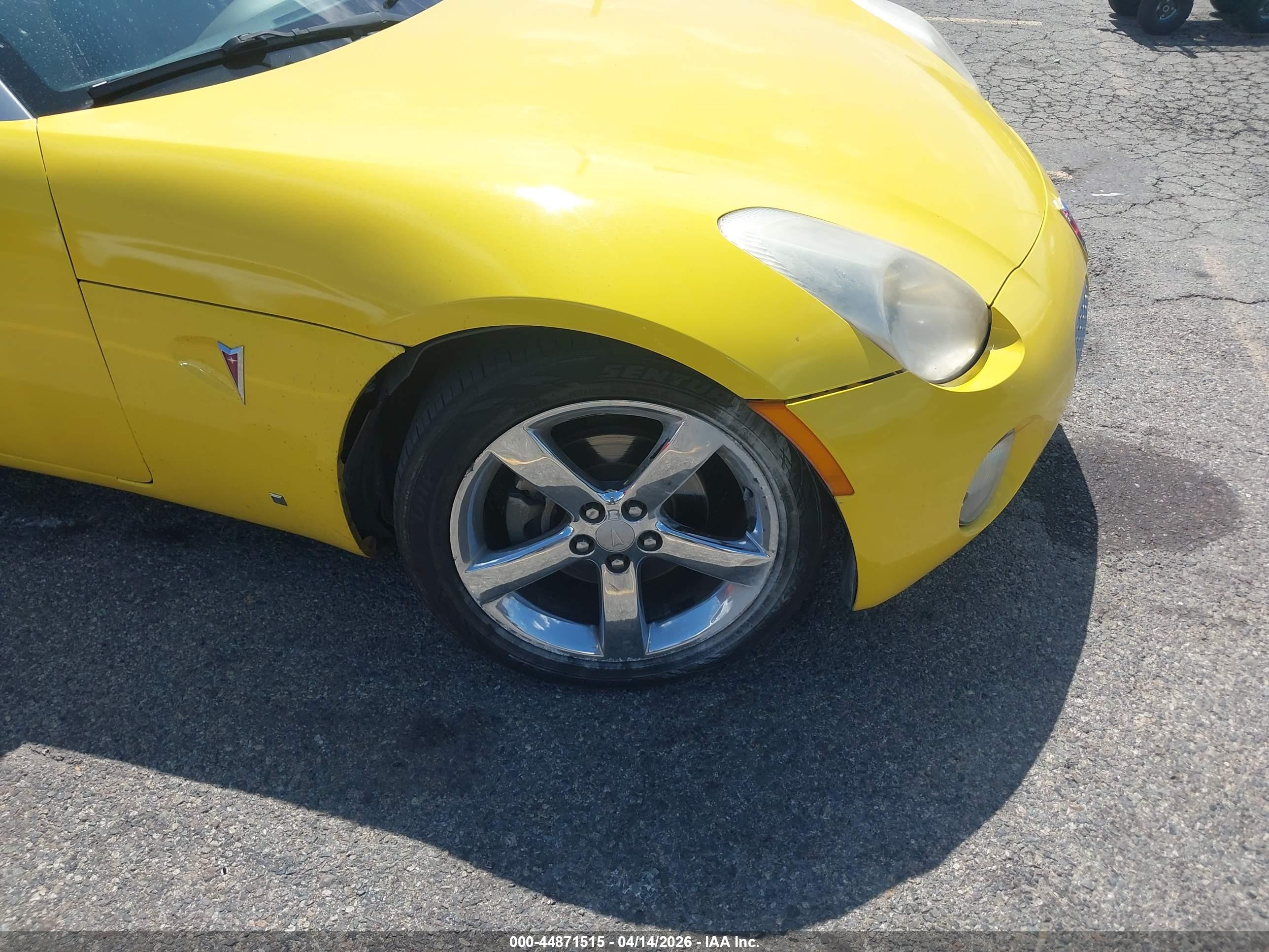 PONTIAC SOLSTICE image 6