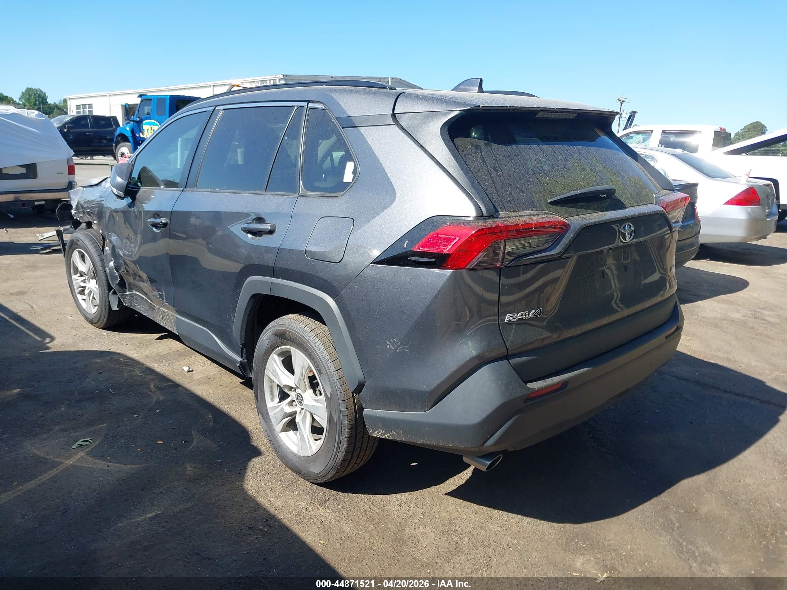 TOYOTA RAV4 image 3
