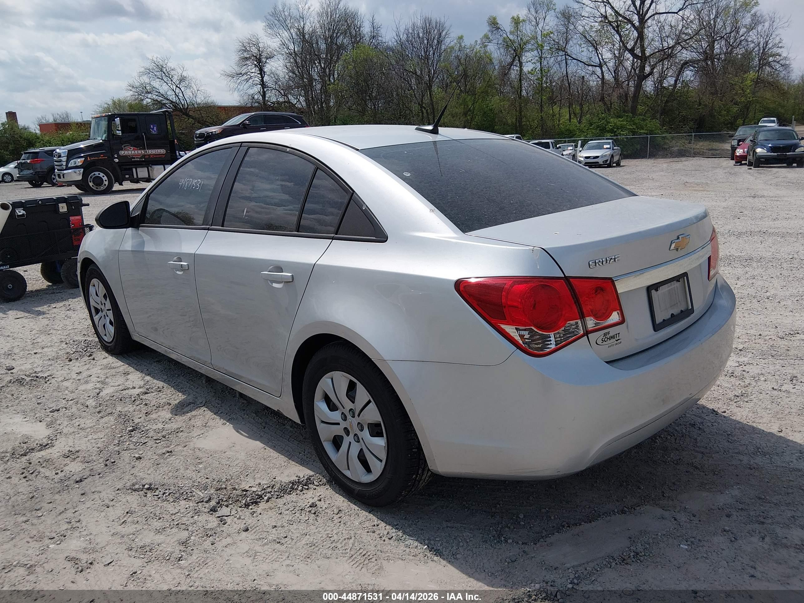 CHEVROLET CRUZE image 3