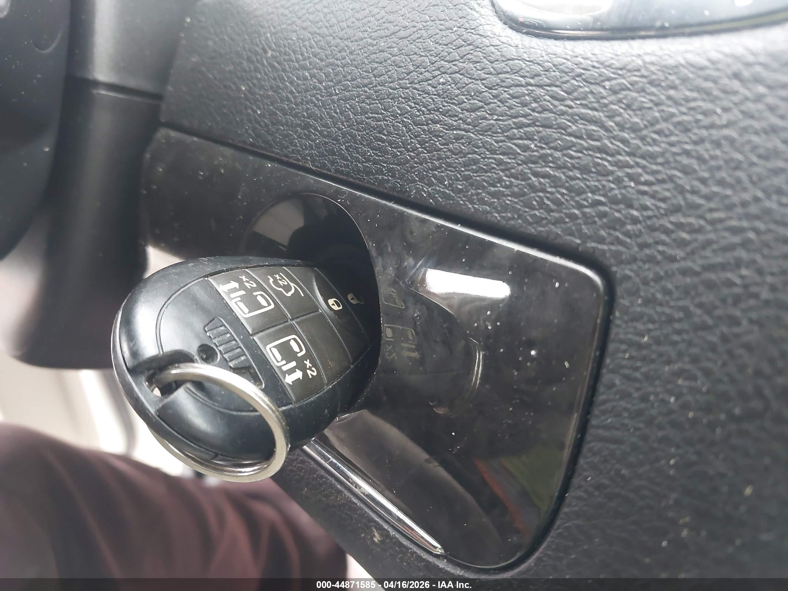 CHRYSLER TOWN image 11