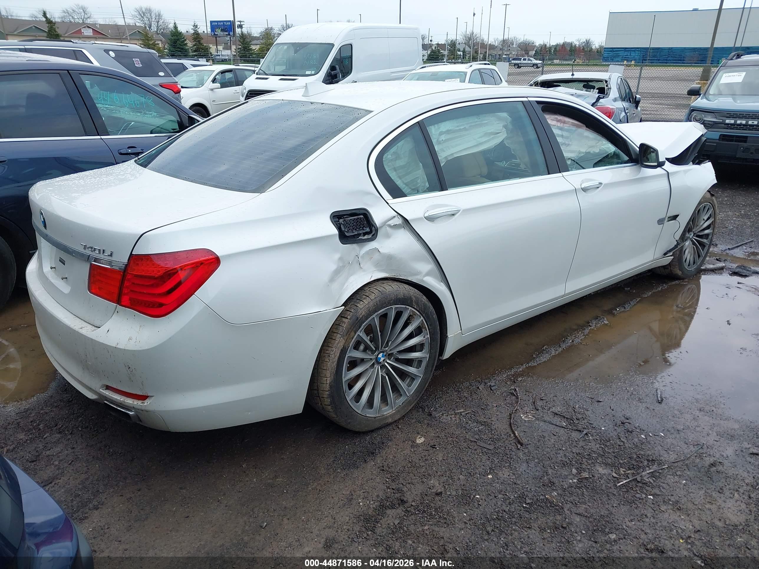 BMW 740LI image 4