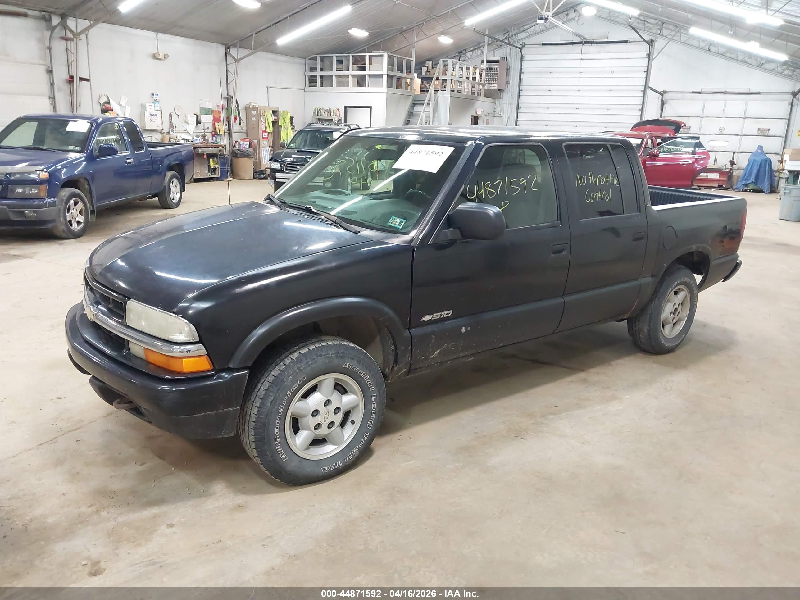 CHEVROLET S-10 image 2