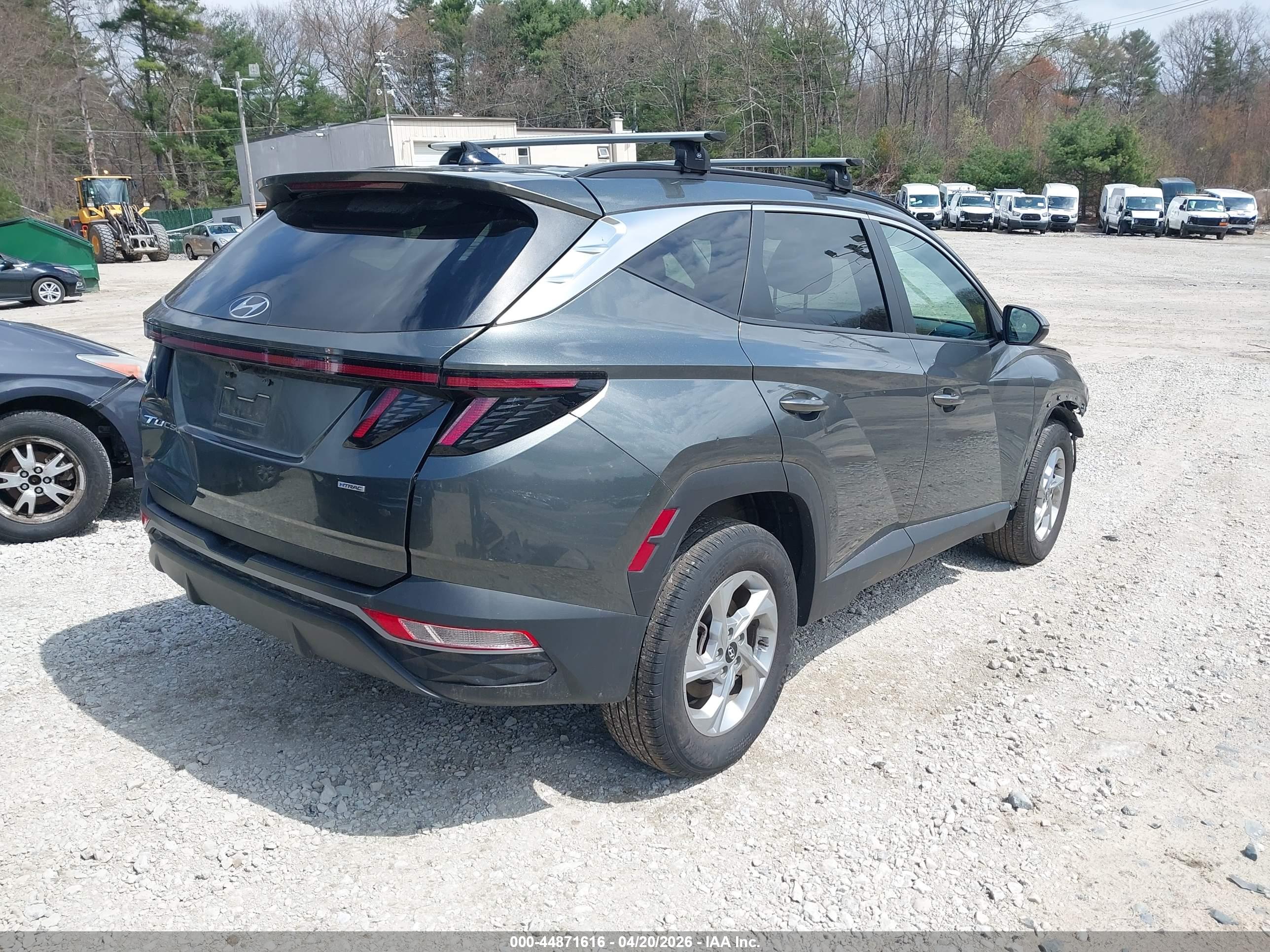 HYUNDAI TUCSON image 4