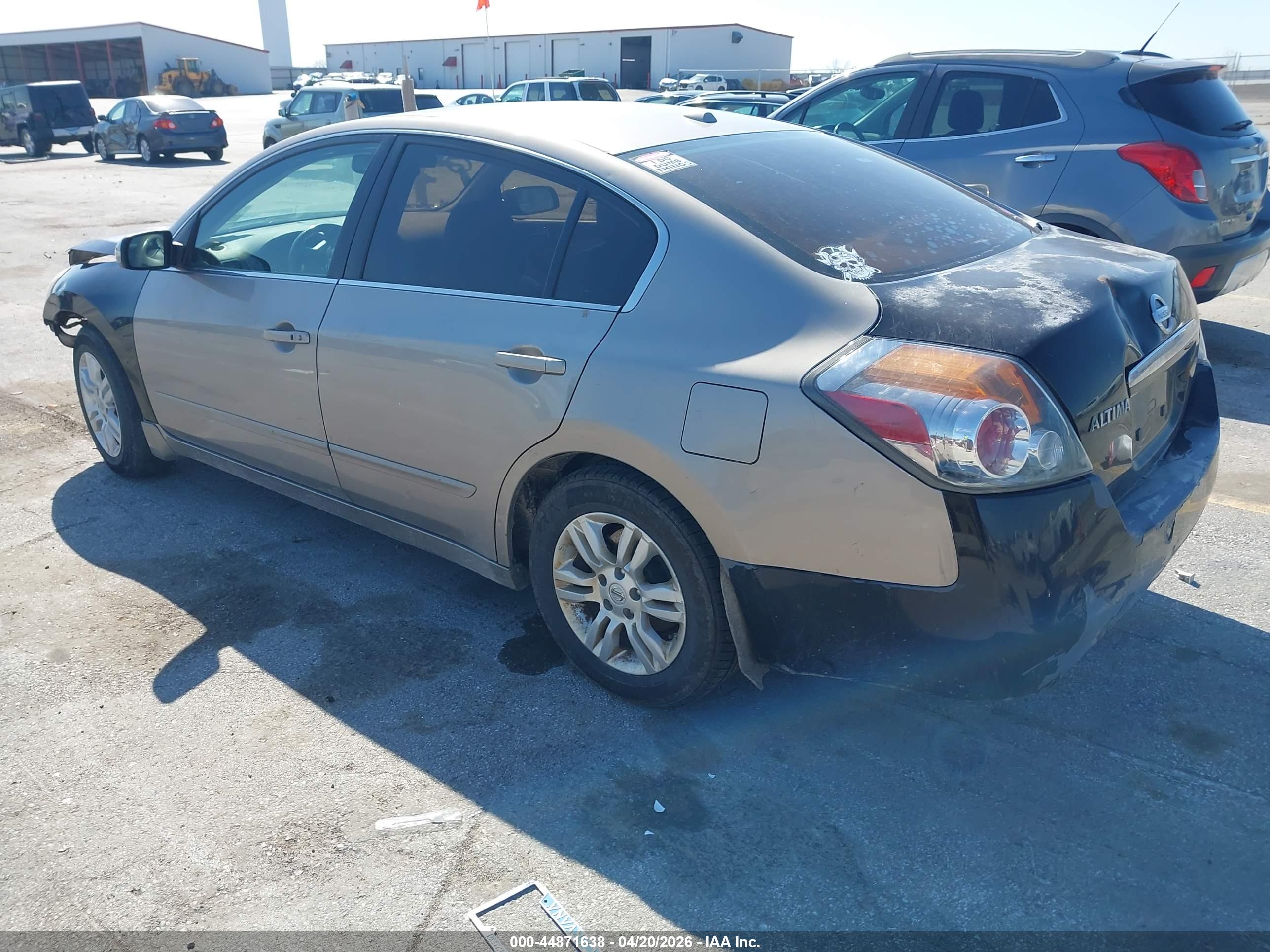 NISSAN ALTIMA image 3