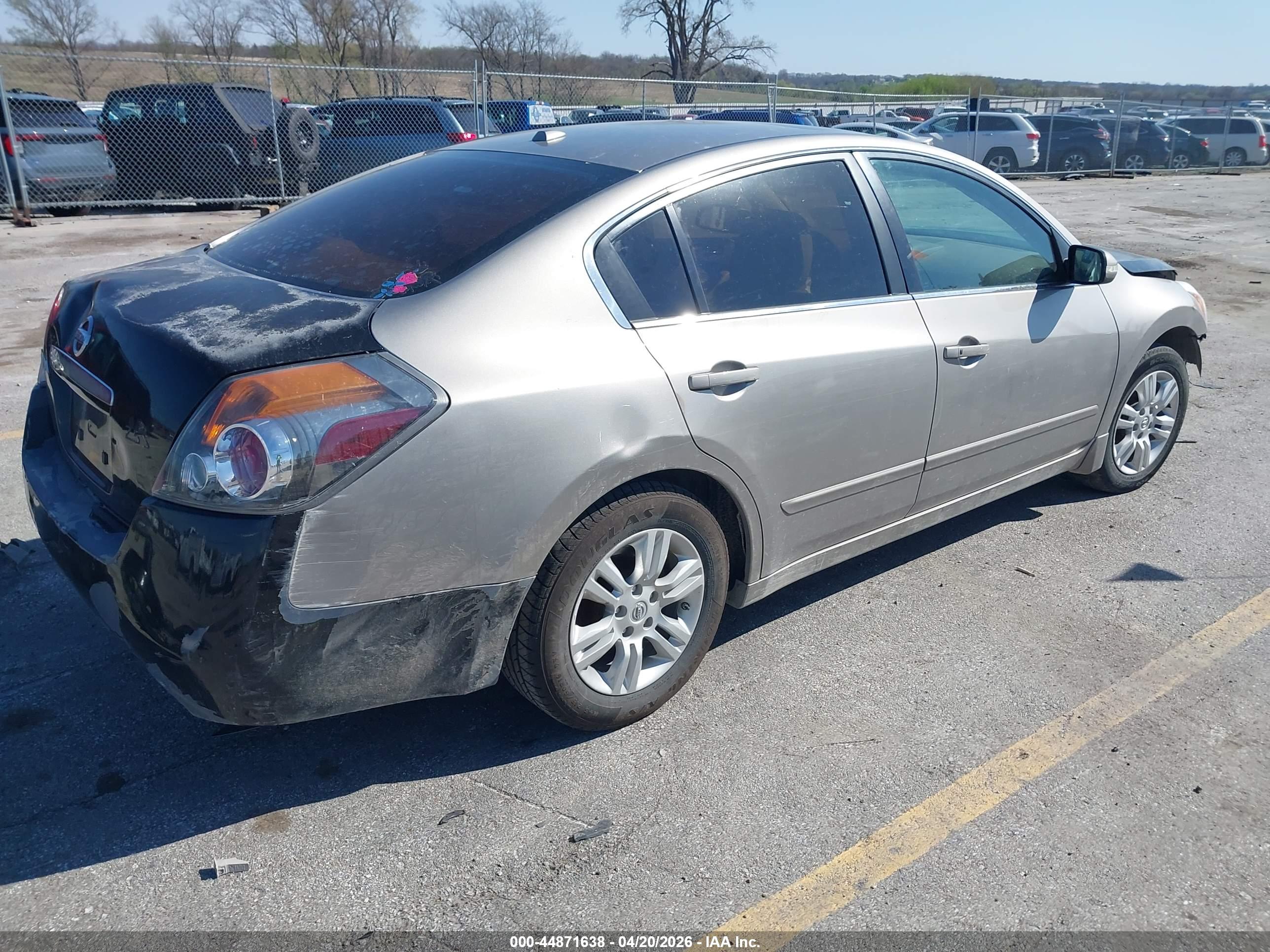 NISSAN ALTIMA image 4