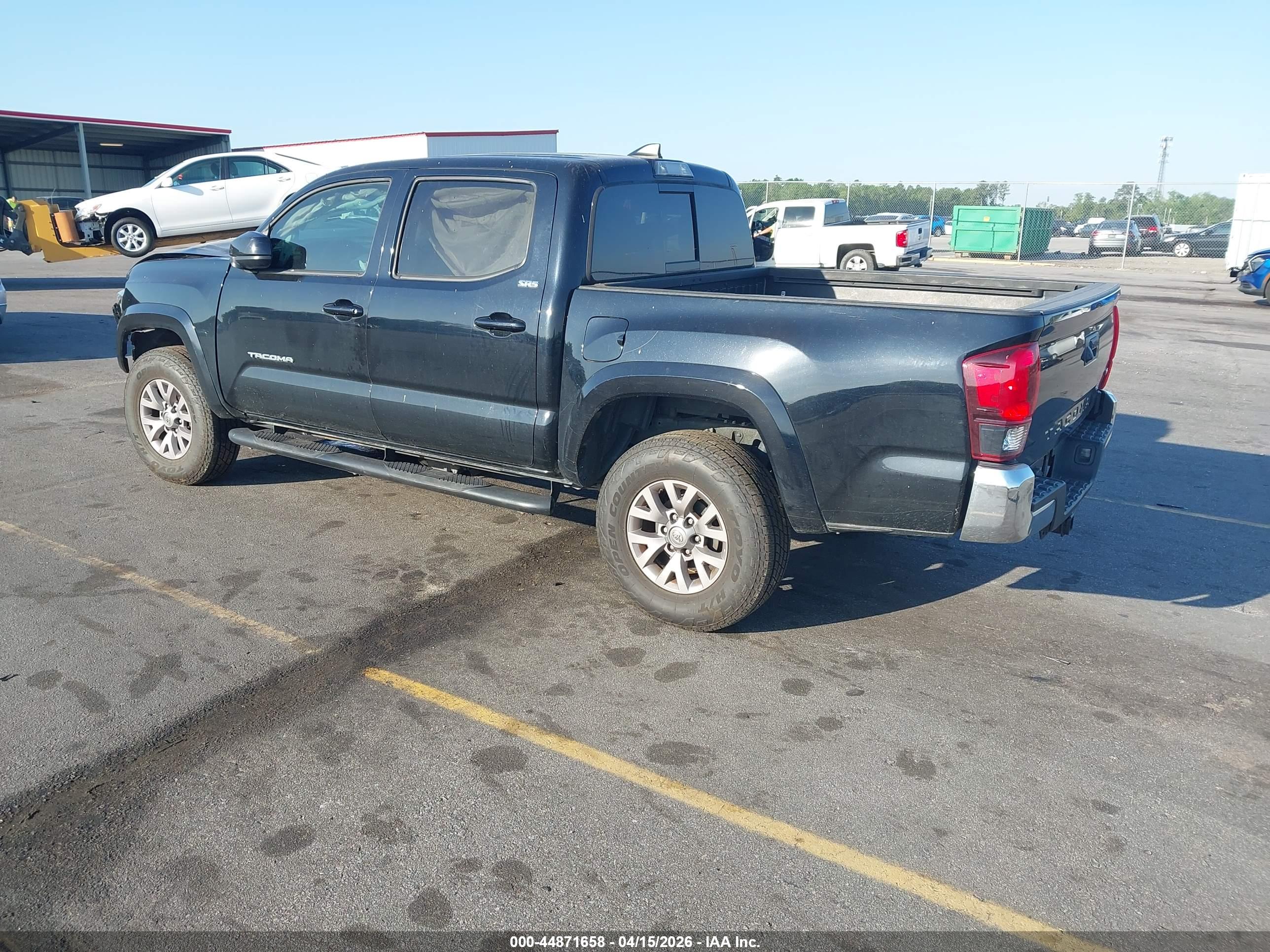 TOYOTA TACOMA image 3