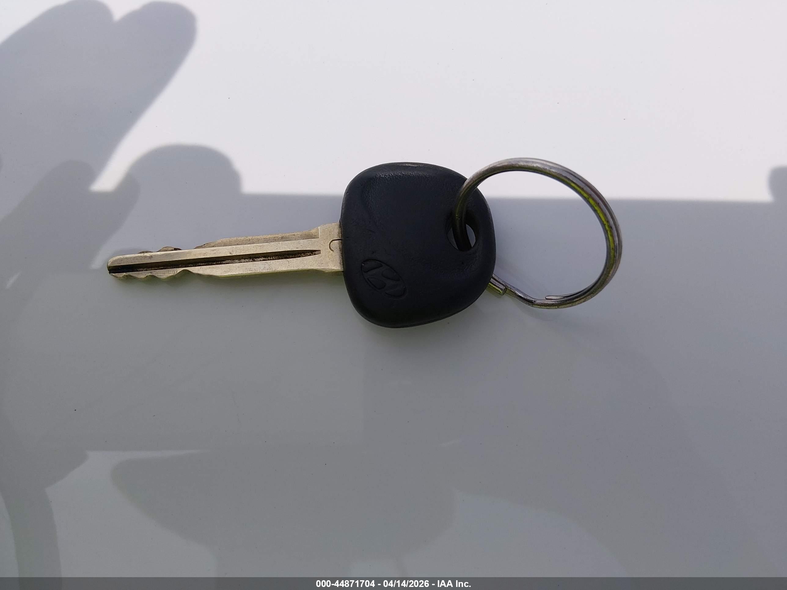 HYUNDAI ELANTRA image 11
