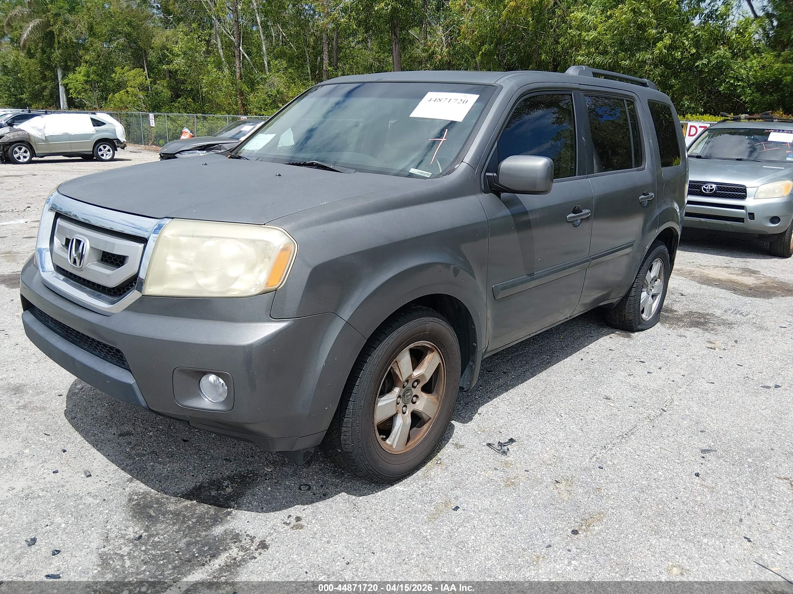 HONDA PILOT image 2